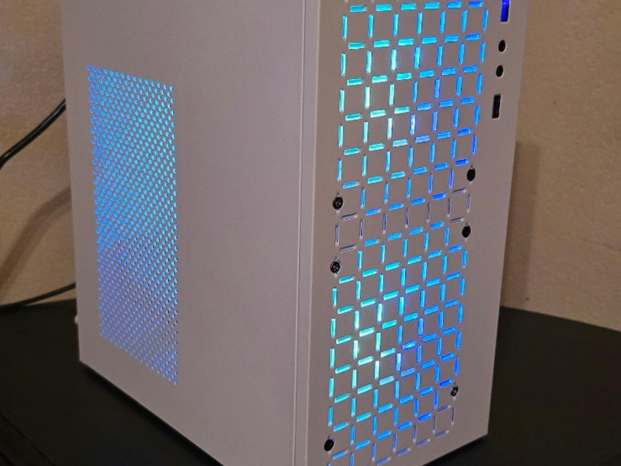 "Aurora Squared" Custom Gaming PC - i5 7600K @ 4.2 GHZ/ 1060 6GB