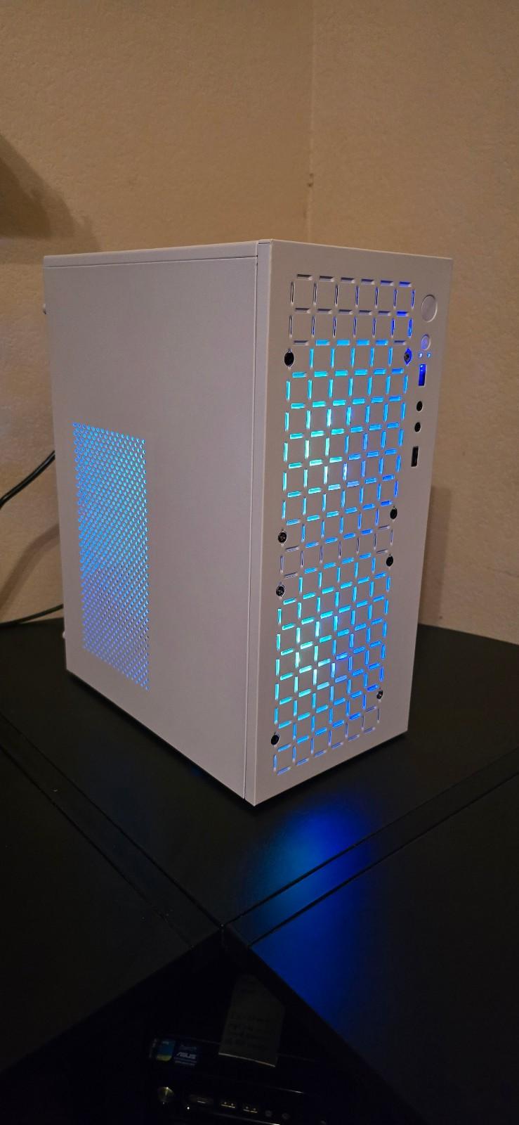 "Aurora Squared" Custom Gaming PC - i5 7600K @ 4.2 GHZ/ 1060 6GB