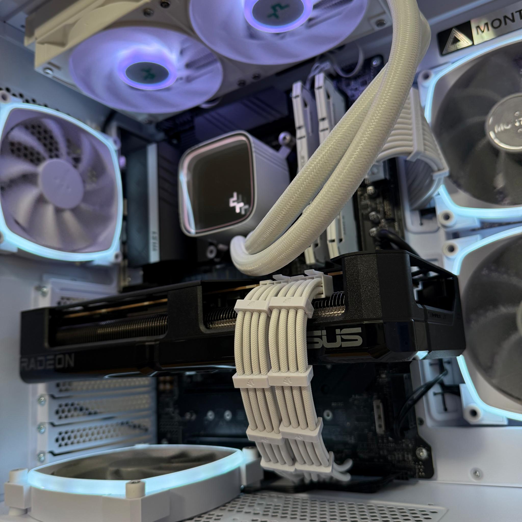 🧊ICE🧊-Liquid Cooled High-End Gaming PC-Rx 7800 xt-I5 12600KF-32GB Ram-1TB SSD