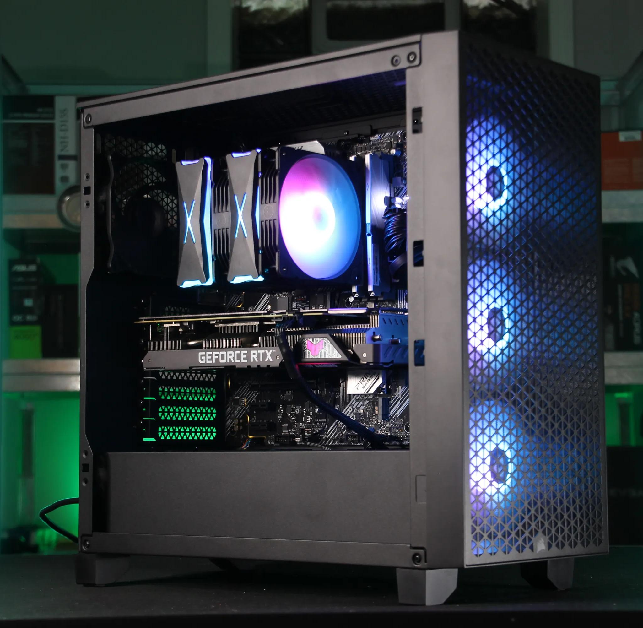 𝙃𝘼𝙕𝙀𝙀 // Ryzen 7 3700X, RTX 3060 Ti // Mid-range Gaming PC