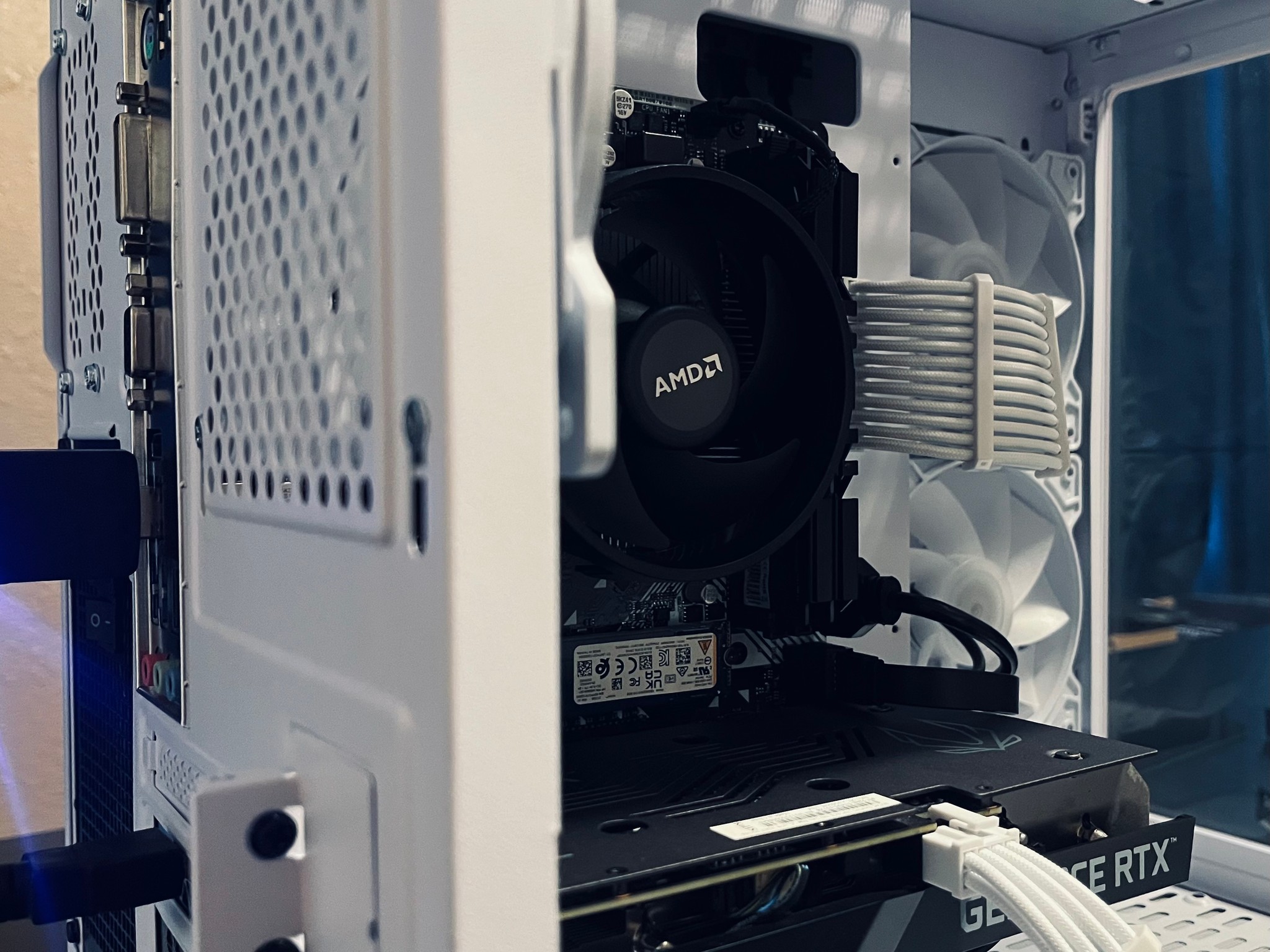 ESports Gaming PC |RTX 3060 12GB // Ryzen 5 3600 // 16GB DDR4|
