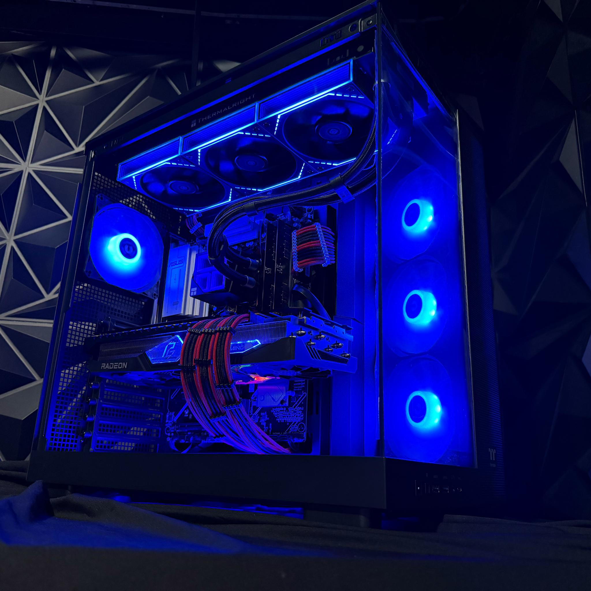 🔥🚀 RED LEADER 🚀🔥 Ryzen 9 7900X| RX 7900XTX 24 GB | 64 GB DDR5| 4 TB NVMe| 850W PSU