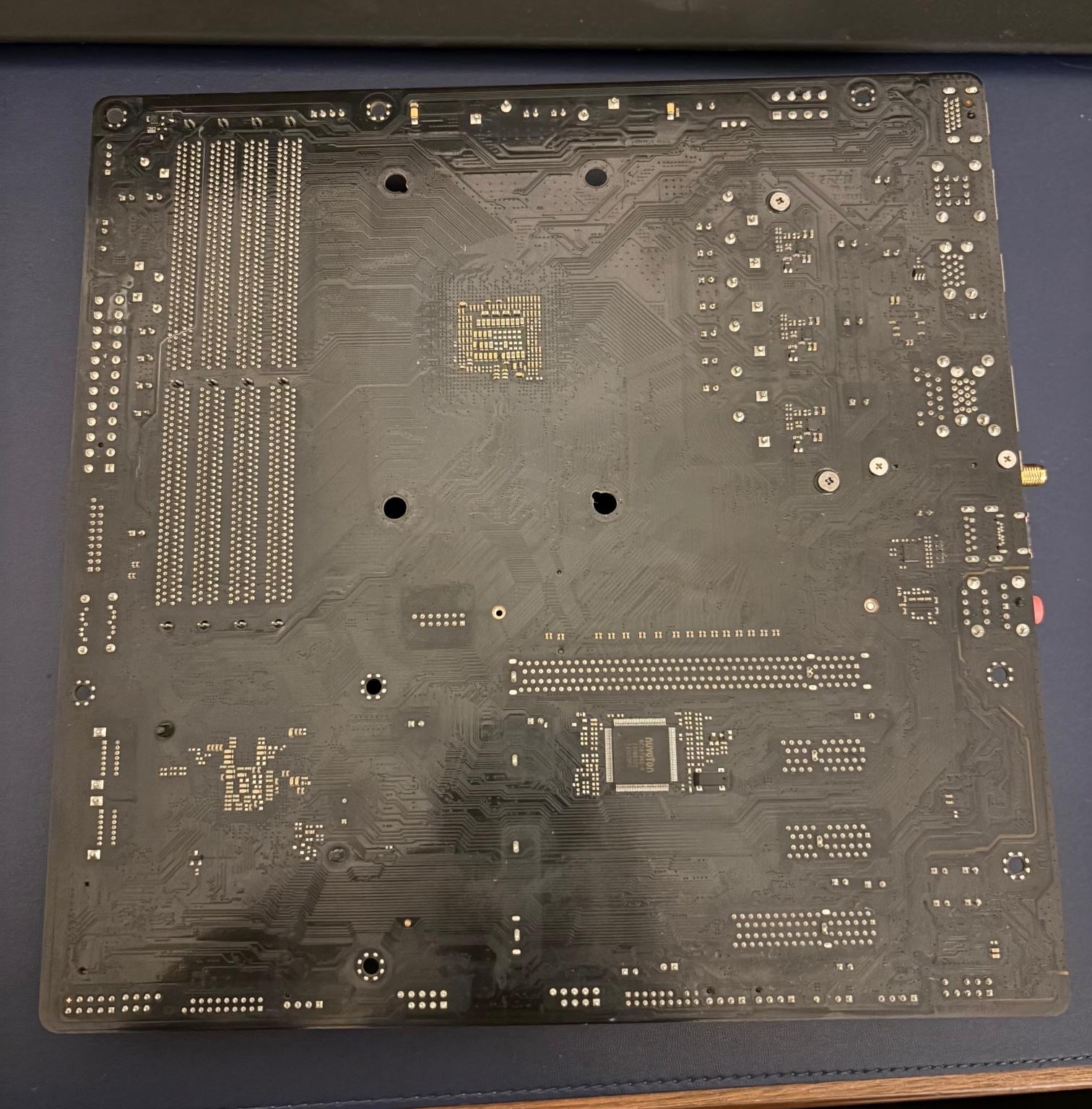 AMD Ryzen 7 5700 & BROKEN ASRock B550M-C