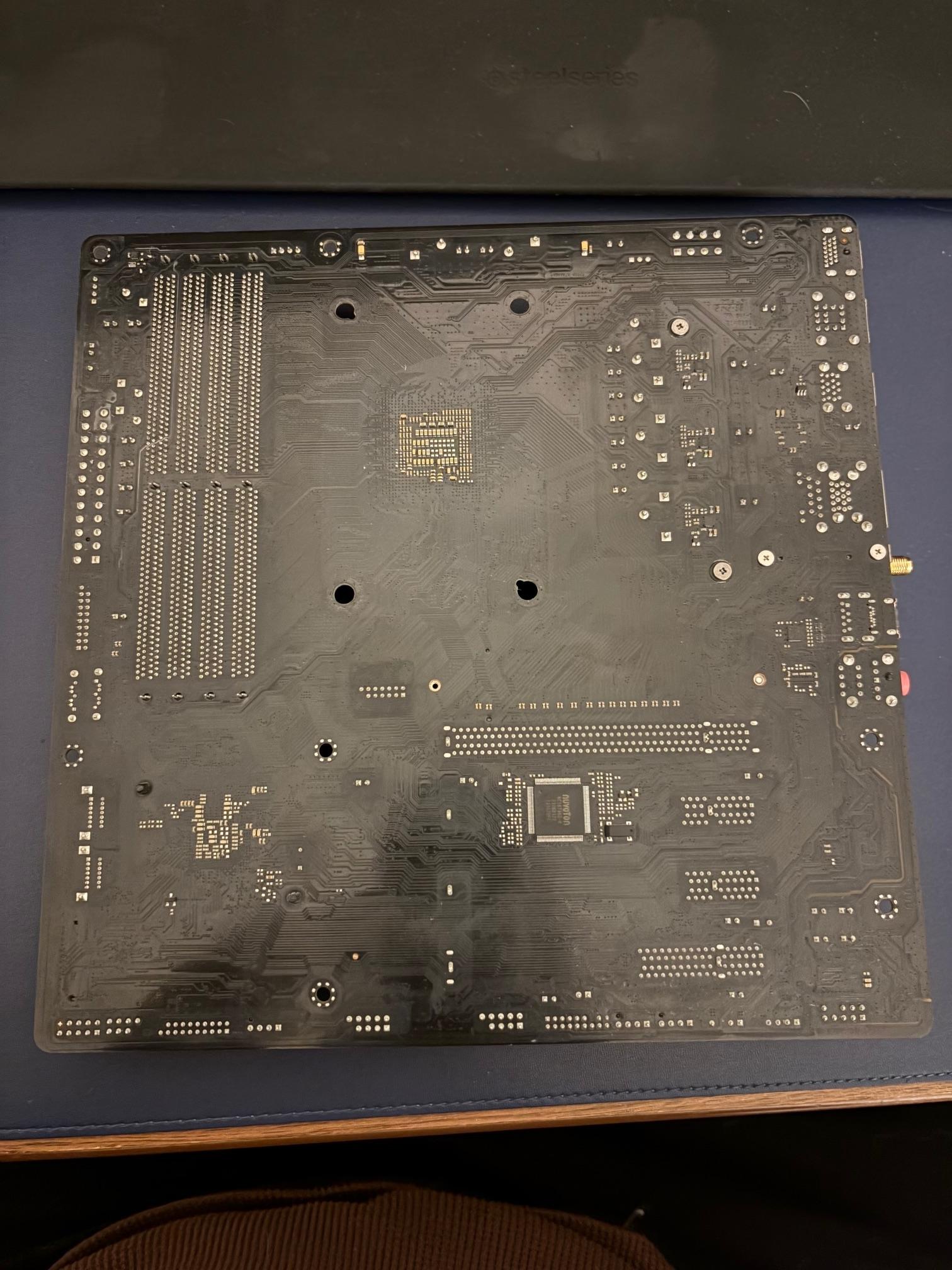 AMD Ryzen 7 5700 & BROKEN ASRock B550M-C