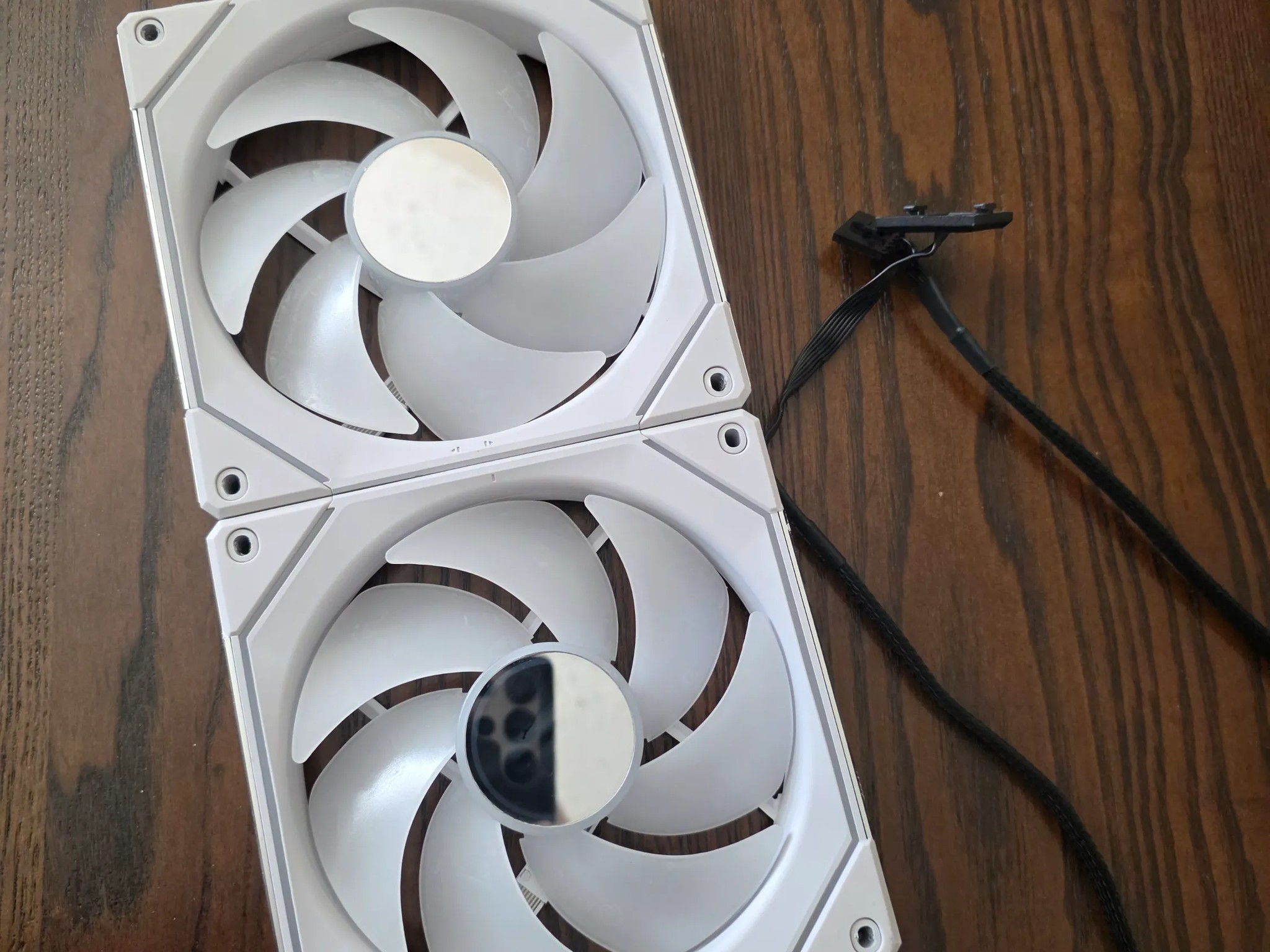 (2X) 140mm Lian Li UNI FAN SL-Infinity ARGB PWM Case Fan - 140mm, 6.5 Inches