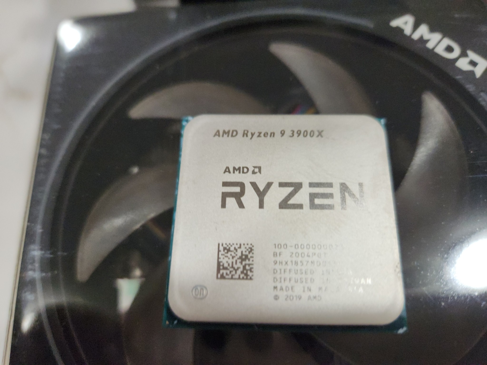 AMD Ryzen 9 3900x BOX CPU 12c/24t w/ Wrath Prism cooler