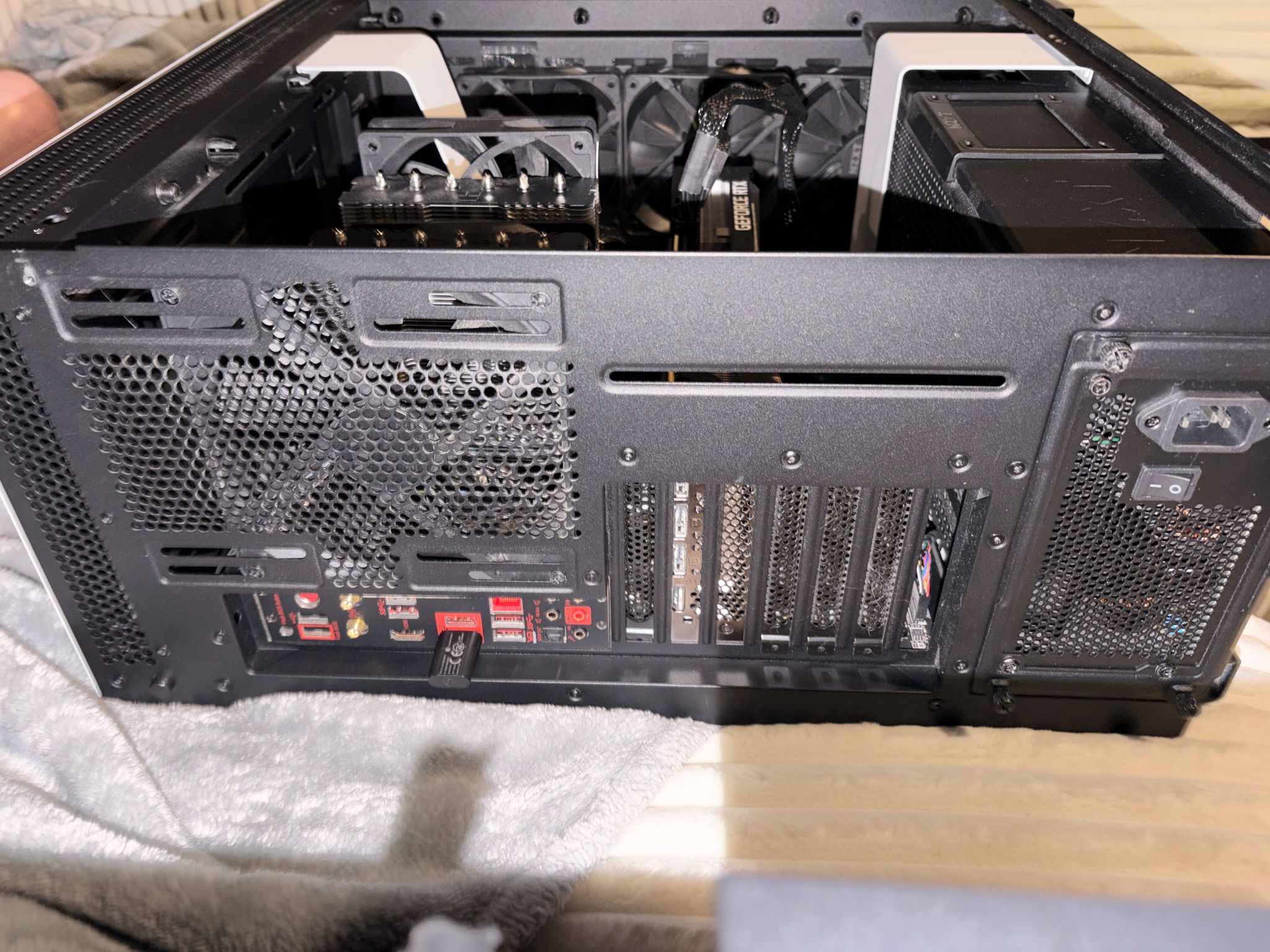 Budget King - 5700X3D + RTX 3070 | 32GB Corsair RAM | 3TB Storage
