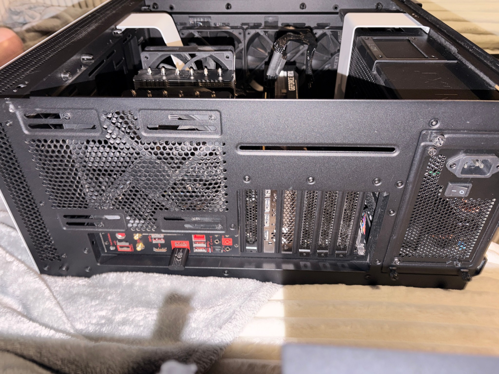 Budget King - 5700X3D + RTX 3070 | 32GB Corsair RAM | 5TB Storage