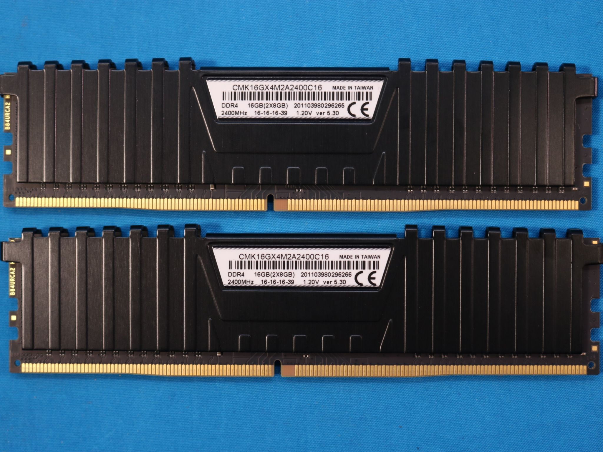 Corsair Vengeance LPX 16GB (2x8GB) DDR4 2400MHz CL16 1.2V Desktop RAM - 4195629903