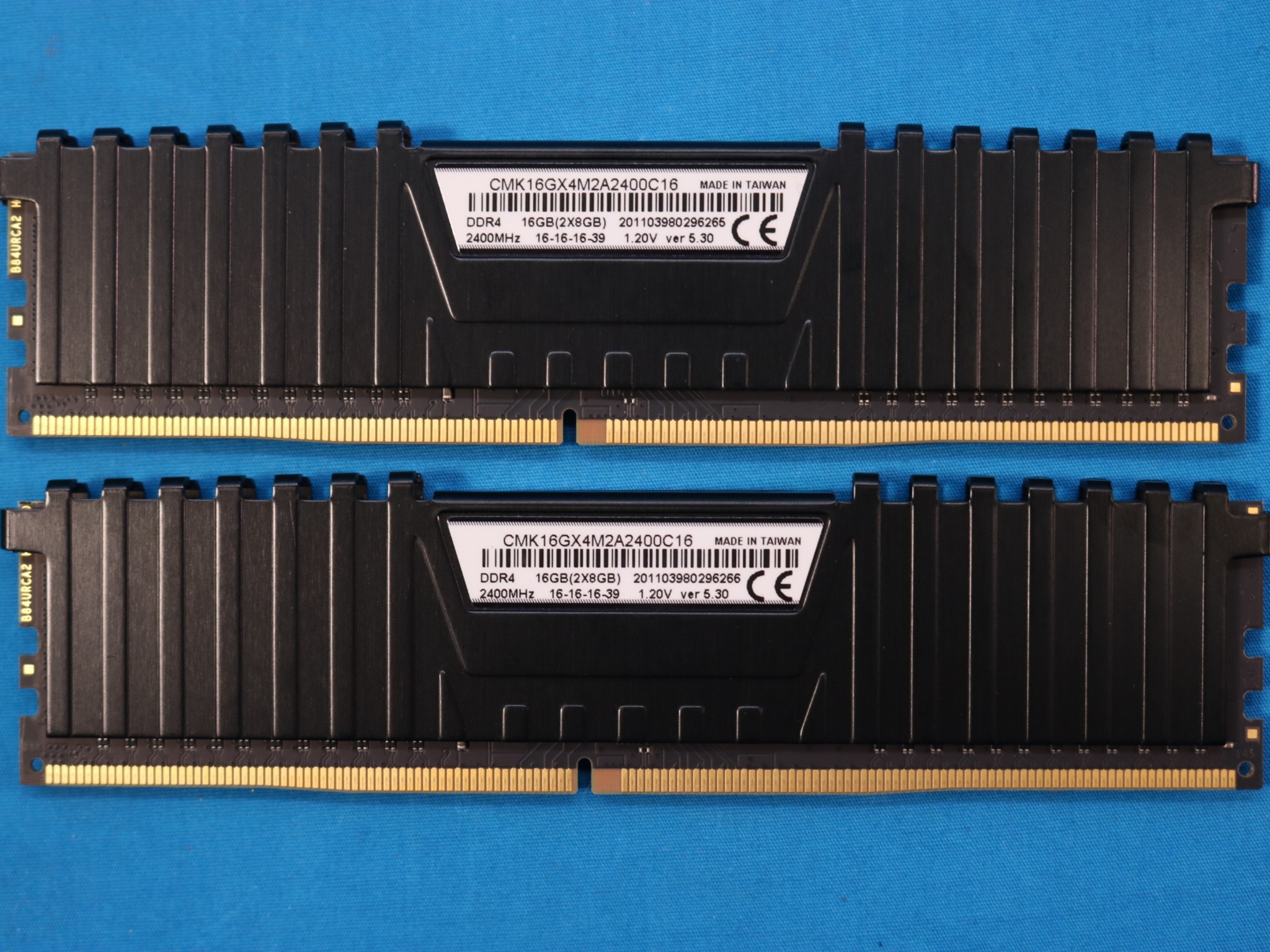 Corsair Vengeance LPX 16GB (2x8GB) DDR4 2400MHz CL16 1.2V Desktop RAM - 4195629903