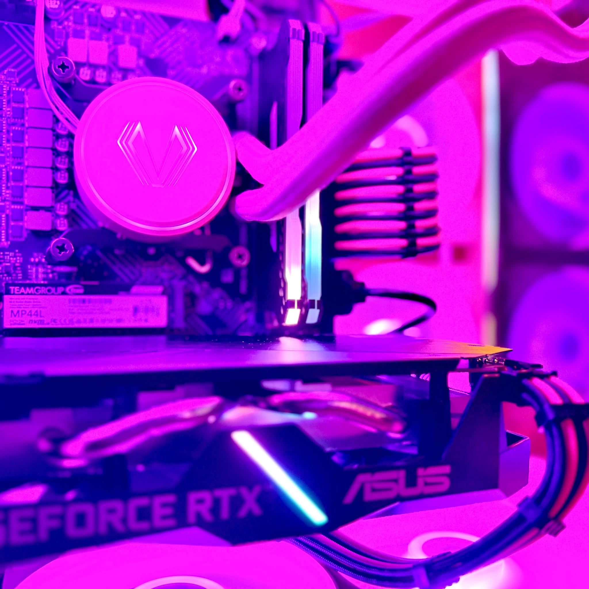 🥀 Rose 🥀 RTX 2060 / Intel Core i5-12400F / 1TB NVME / 16GB Ram DDR4 / 240 AIO / Windows 11 Pro