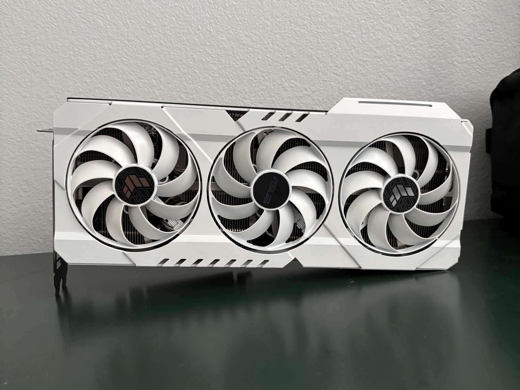 WHITE ASUS TUF GAMING OC GeForce RTX 3060 12GB
