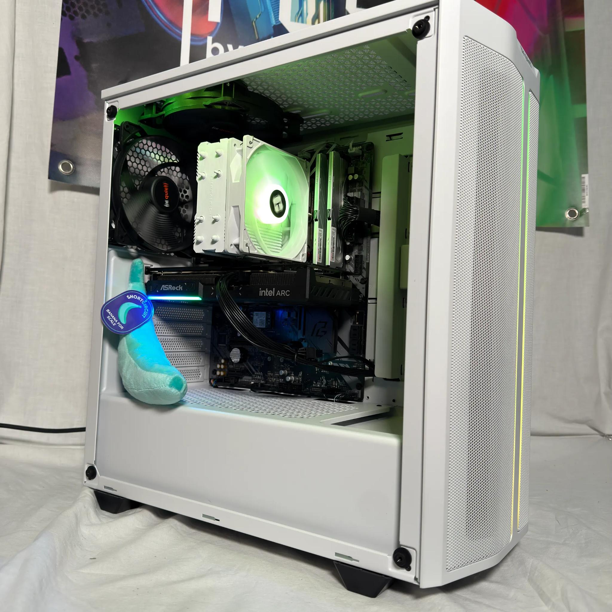 Ryzen 7 5700X3D Arc b580 Gaming PC