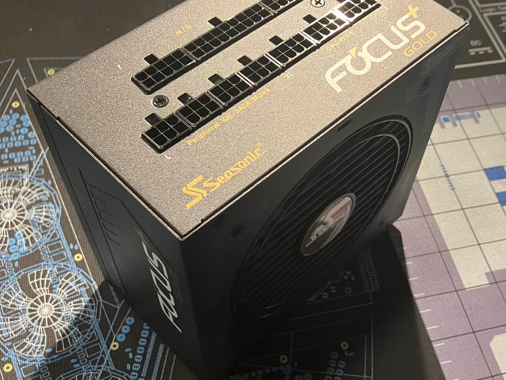 SeaSonic FOCUS Plus 850 Gold W/ CableMod Cables Modular PSU