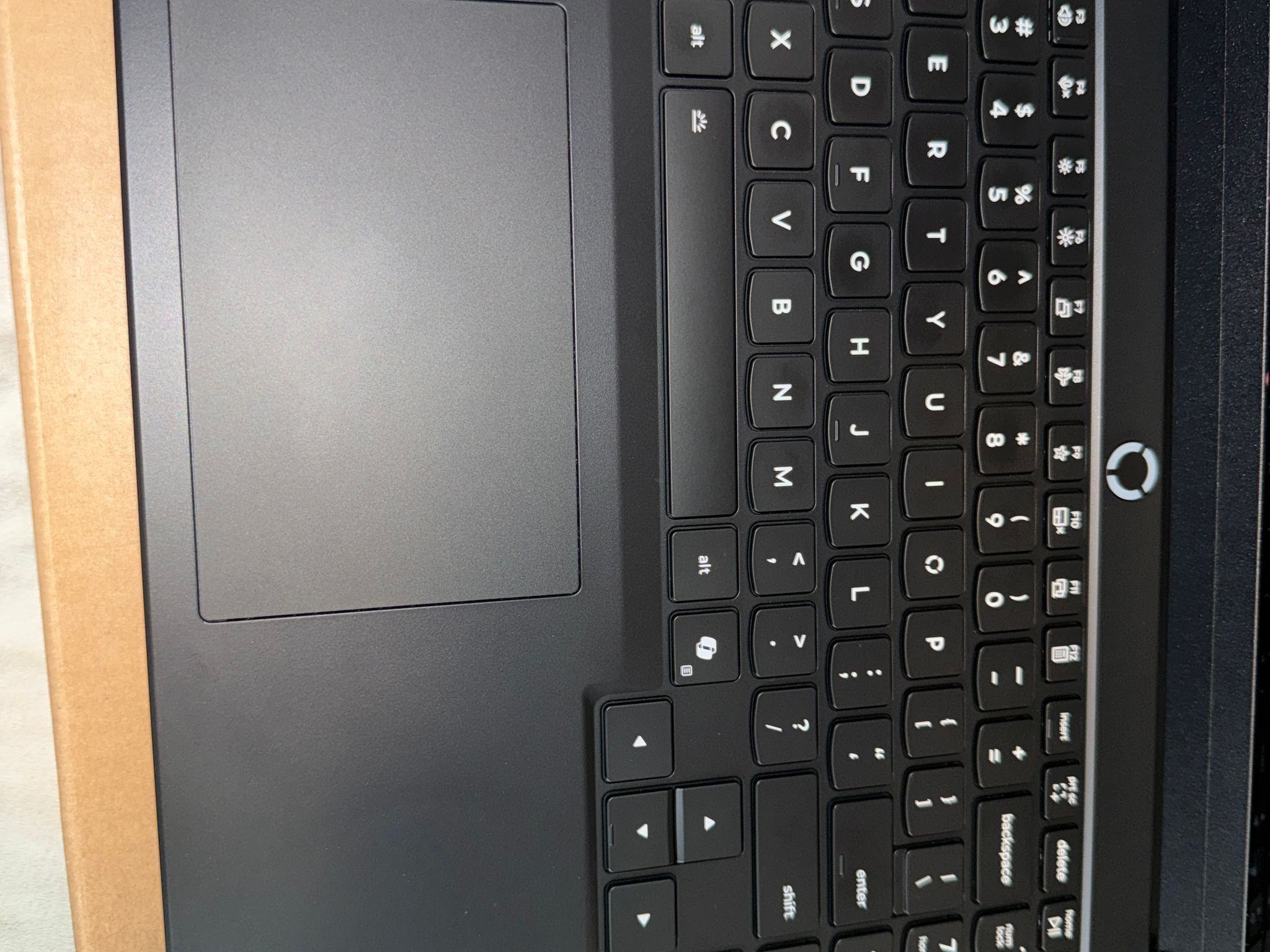 Lenovo Legion 5i - RTX 5060 - 32GB DDR5 - 1.5TB SSD