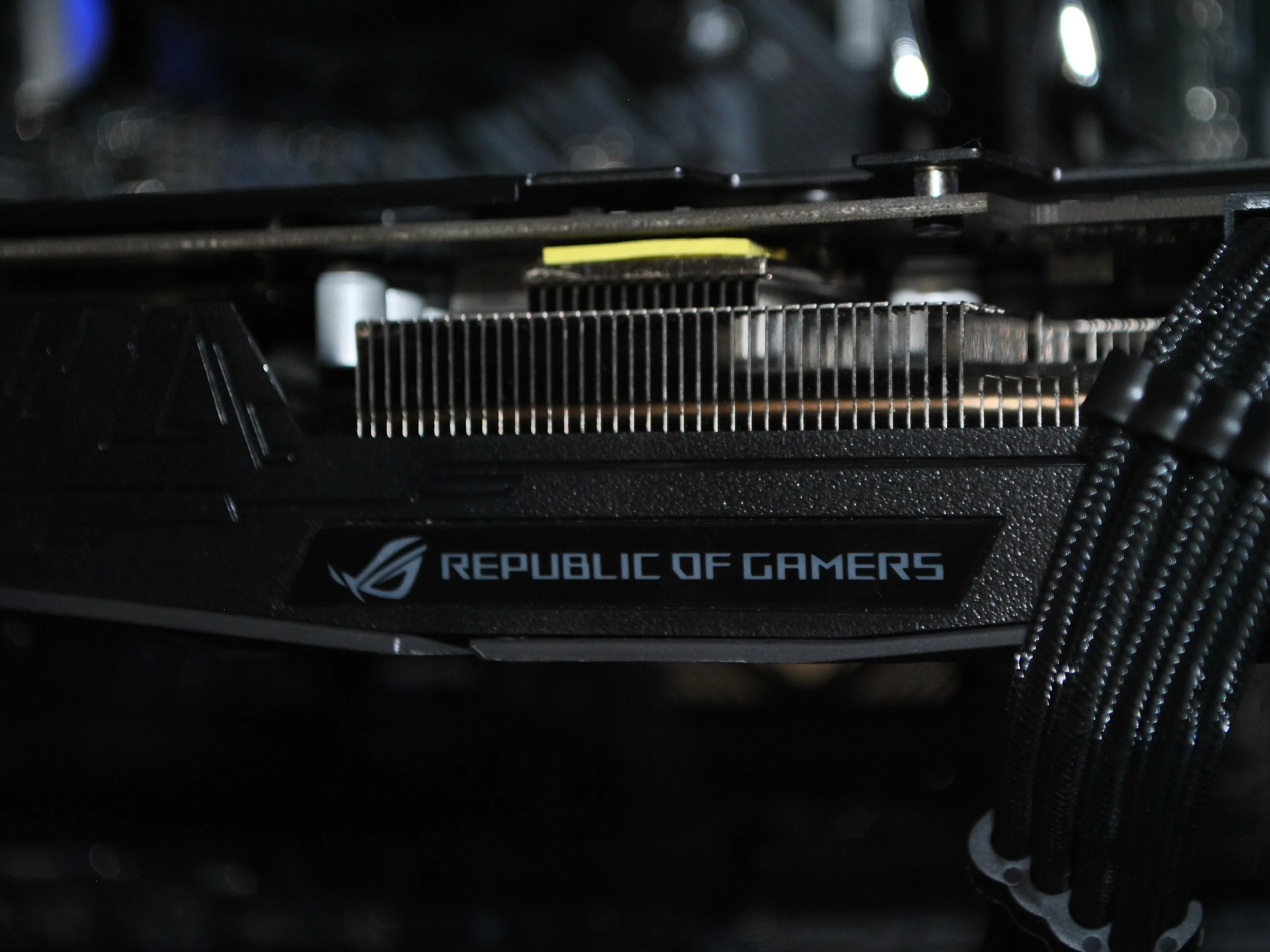 🧊🌑Midnight Ice | Ryzen 5 2600 | GTX 1070 | 16GB DDR4 RAM | 512GB SSD |
