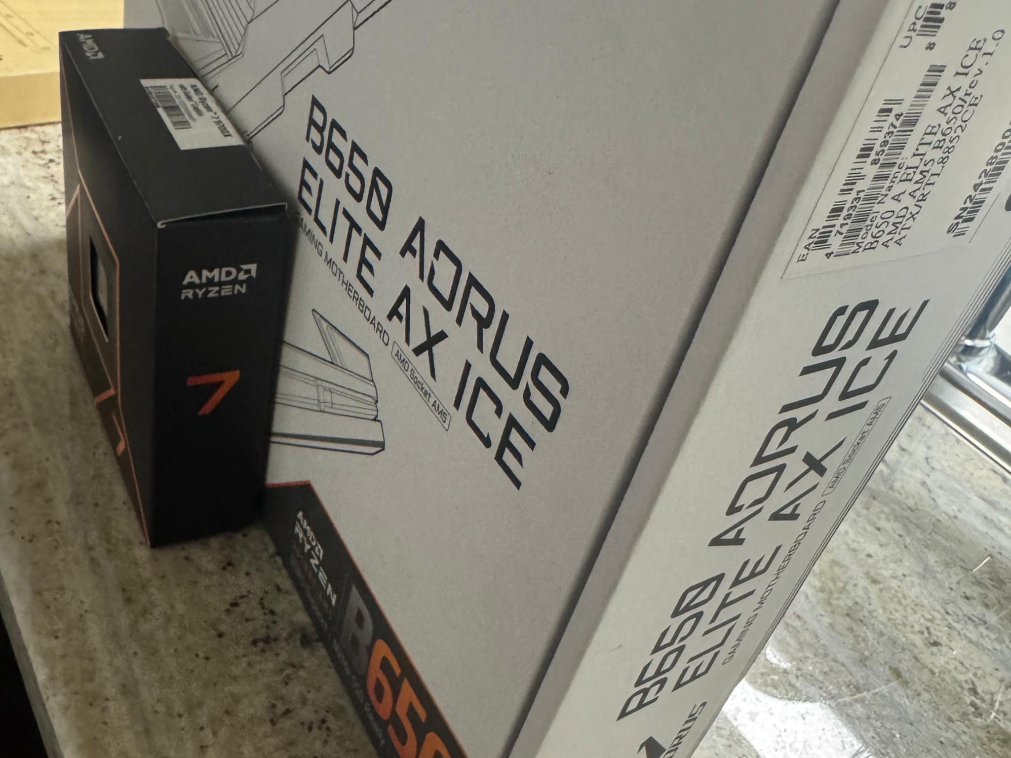 Ryzen 7 9700x and aorus elite axe ice