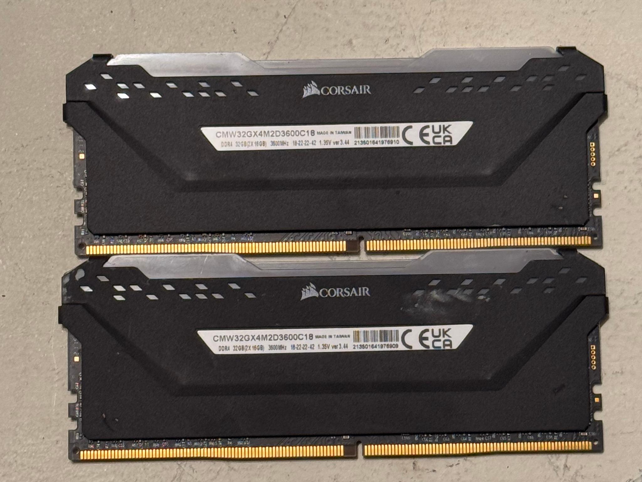 Corsair Vengeance RGB Pro 32GB (2 x 16GB) DDR4 DRAM 3600MHz C18 Memory Kit