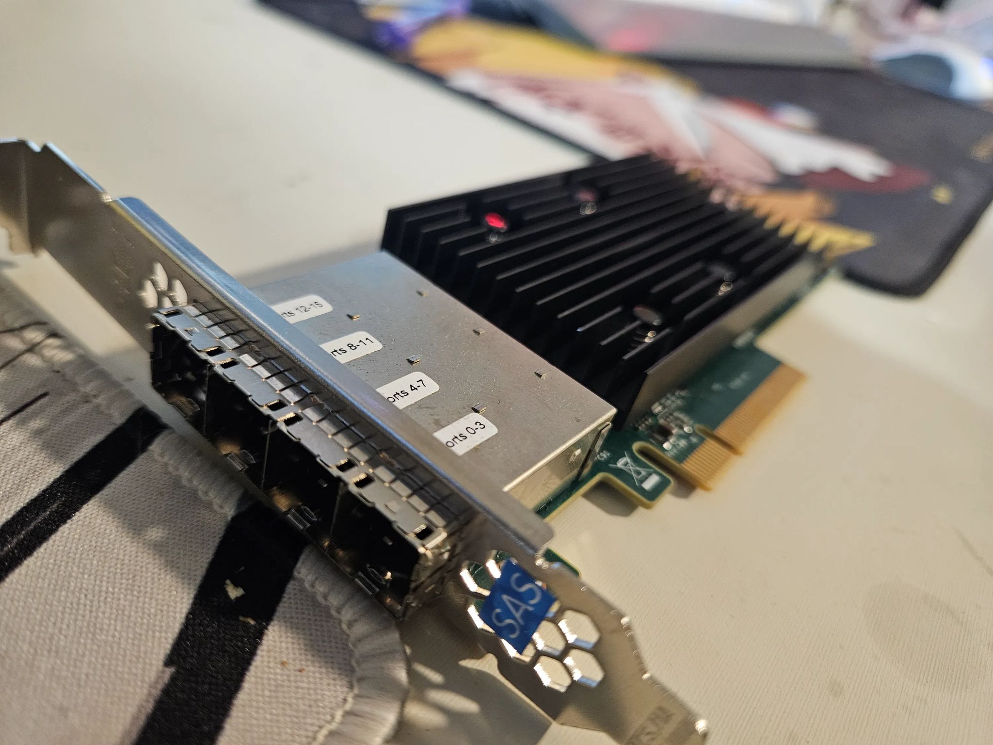 LSI SAS 9305-16e - 12Gbps PCIe 3.0 x8 External HBA Controller