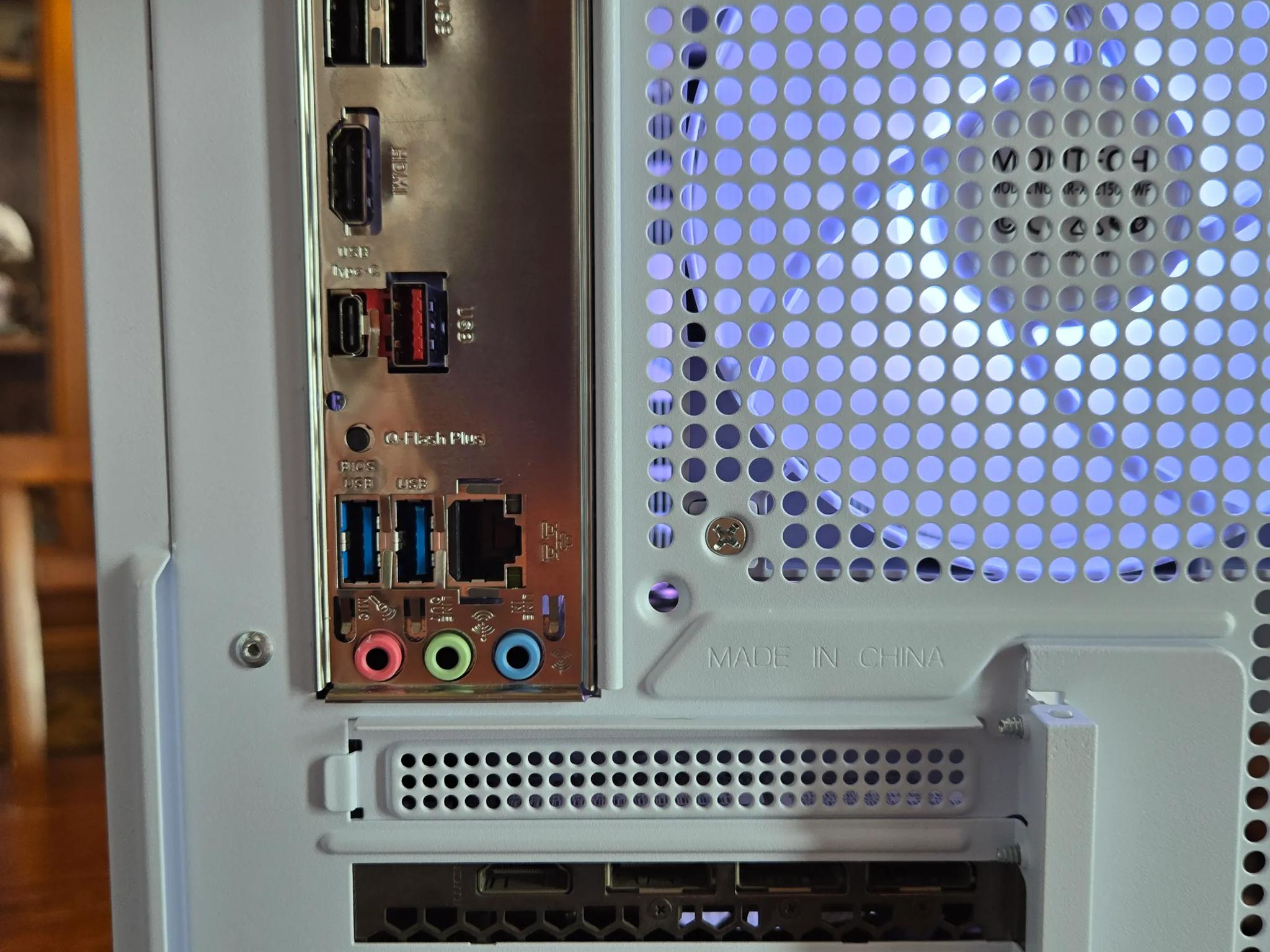 3060 TI RYZEN 5 WHITE GAMING PC
