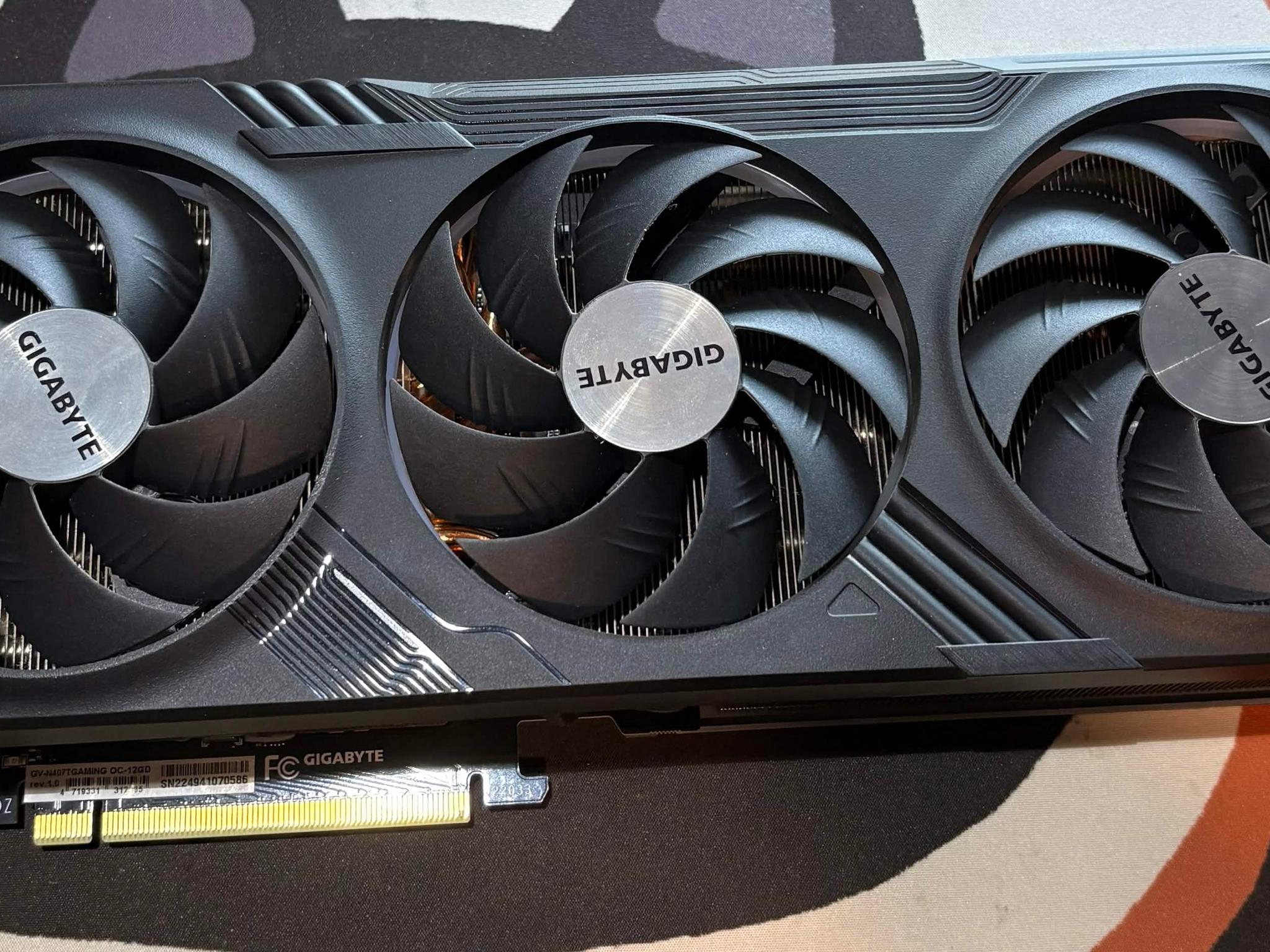 Gigabyte GeForce RTX 4070 Ti GAMING OC 12G