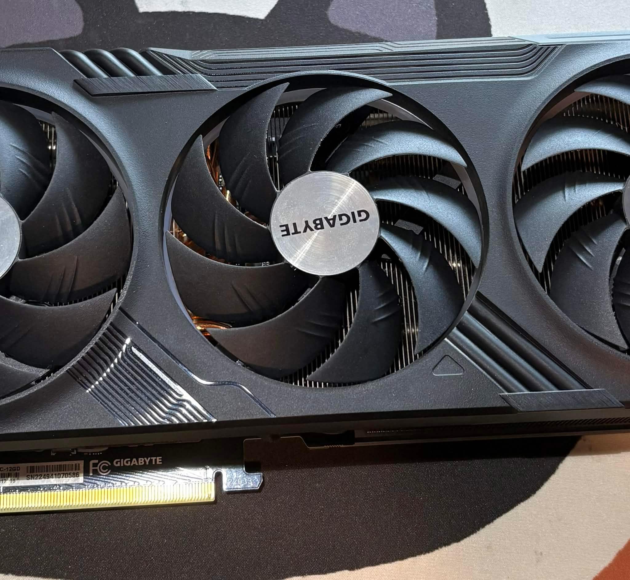 Gigabyte GeForce RTX 4070 Ti GAMING OC 12G