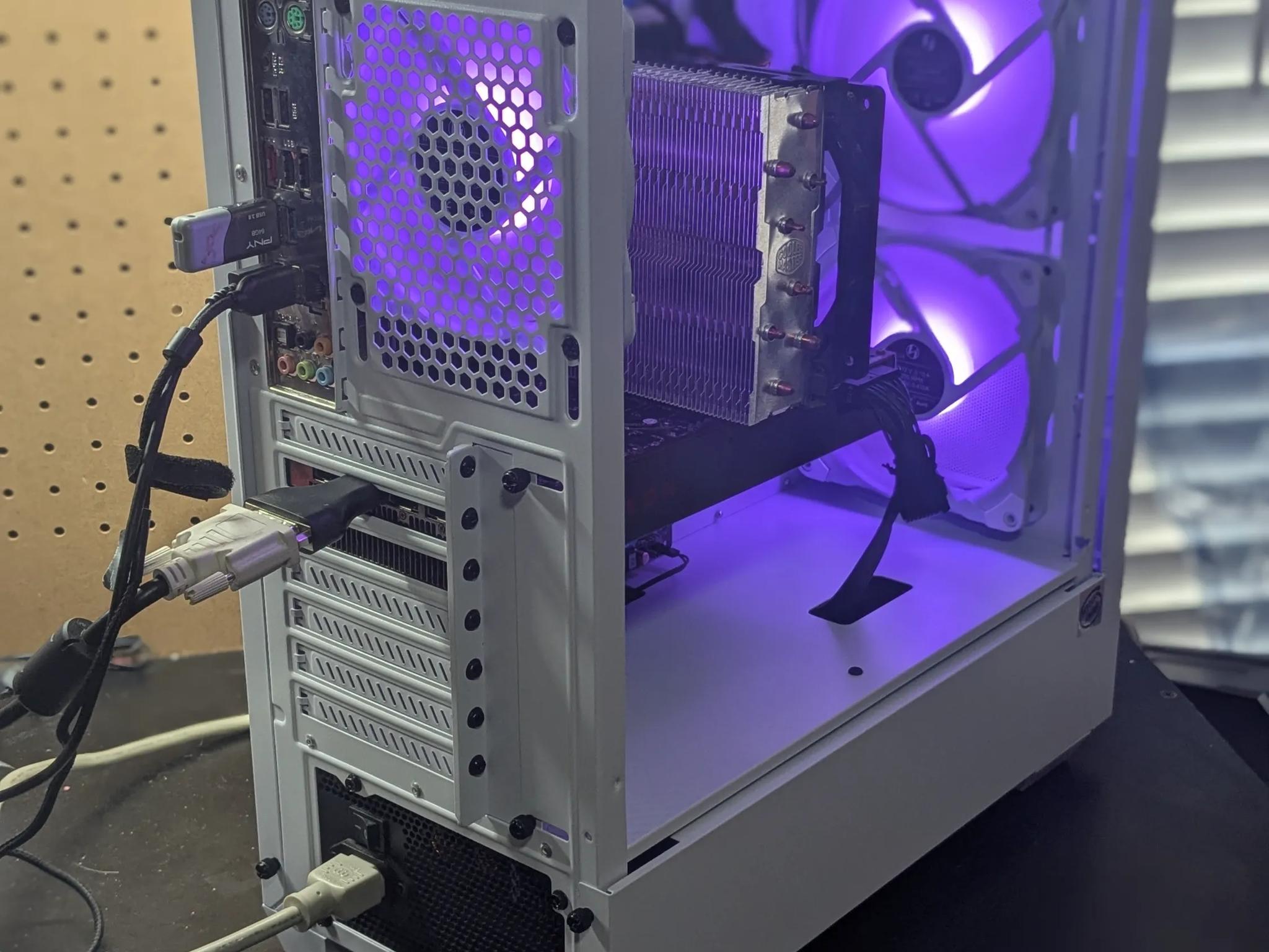 Workstation Gamer | 8 Core Xeon (same as i7), 64GB RAM, 8GB RX 5700, 1TB SSD, Win11, RGB, Wifi