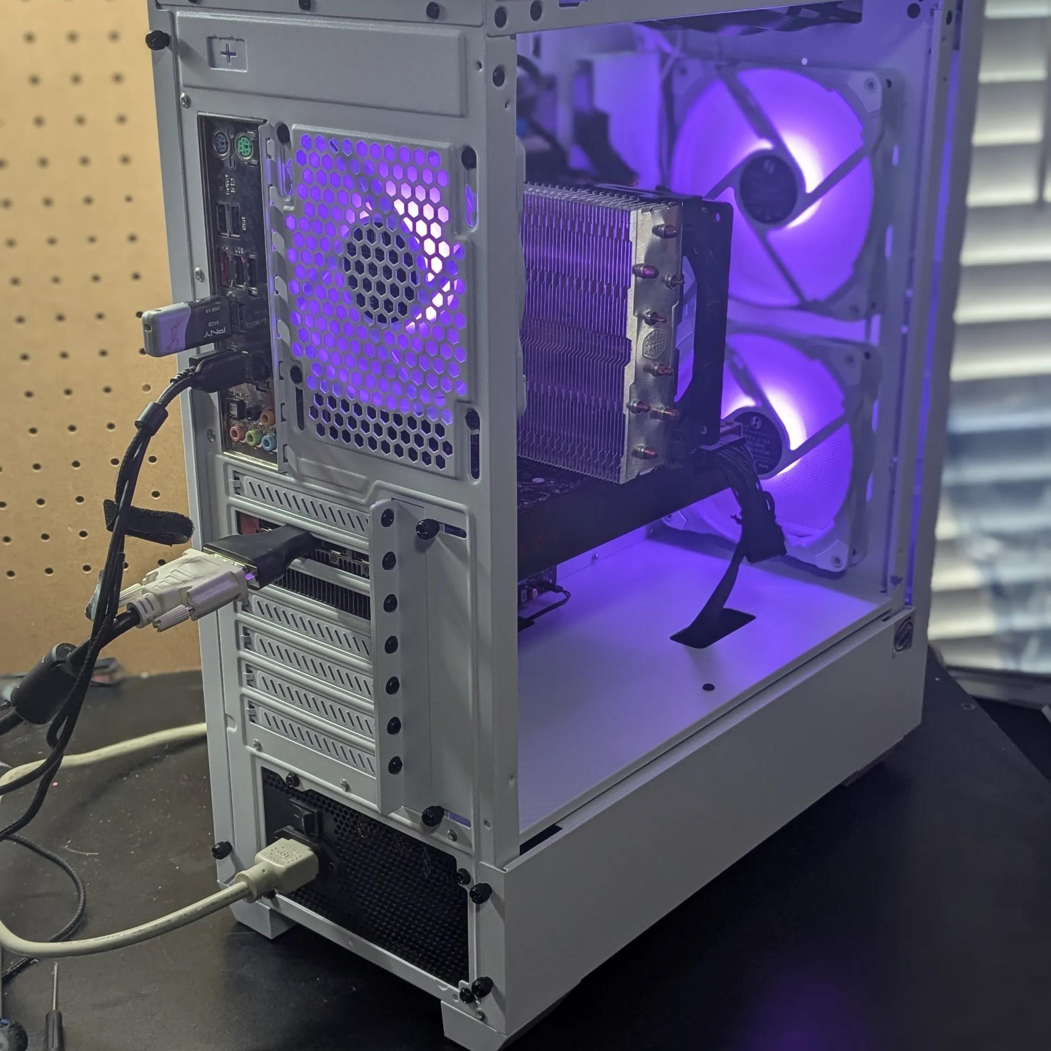 Workstation Gamer | 8 Core Xeon (same as i7), 64GB RAM, 8GB RX 5700, 1TB SSD, Win11, RGB, Wifi