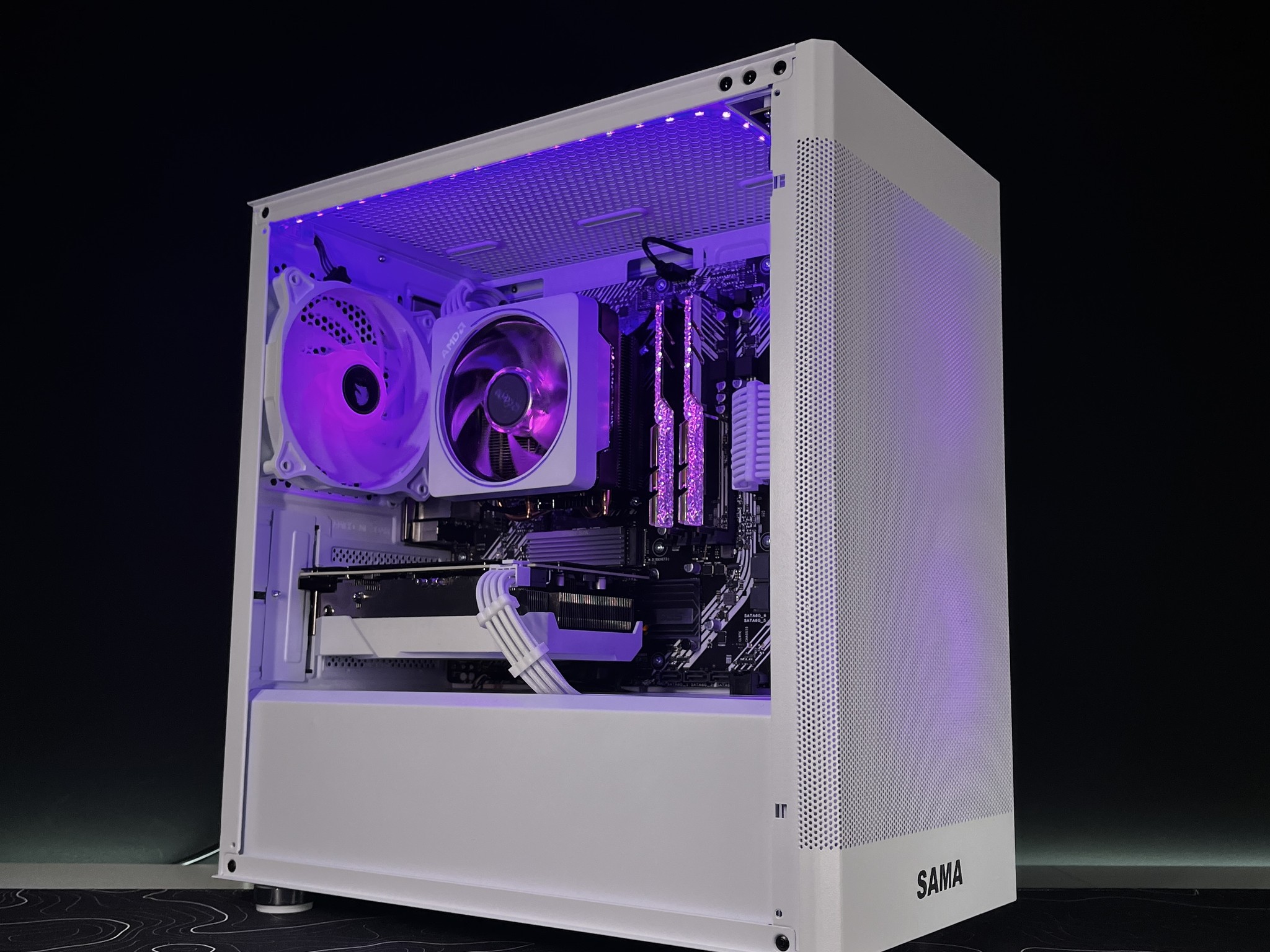 White & RGB Gaming PC | Ryzen 7 3700x & RTX 3050 8GB