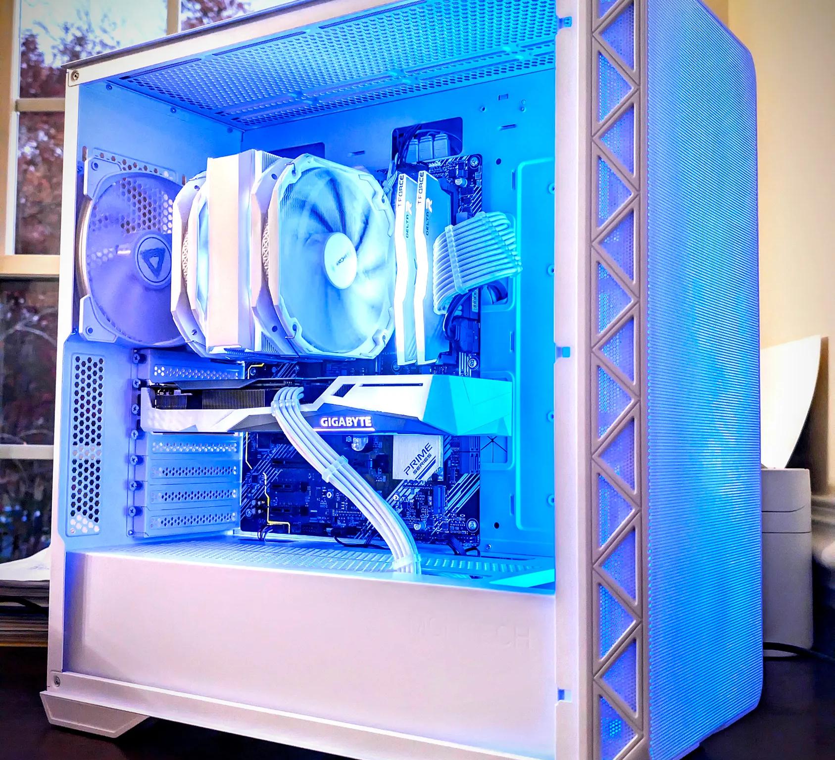 ❄️🧊👻FROZEN GHOST👻🧊❄️CUSTOM WHITE RTX 3060 12GB|AMD RYZEN 5 3600|ASUS PRIME B550-PLUS|1080P BEAST