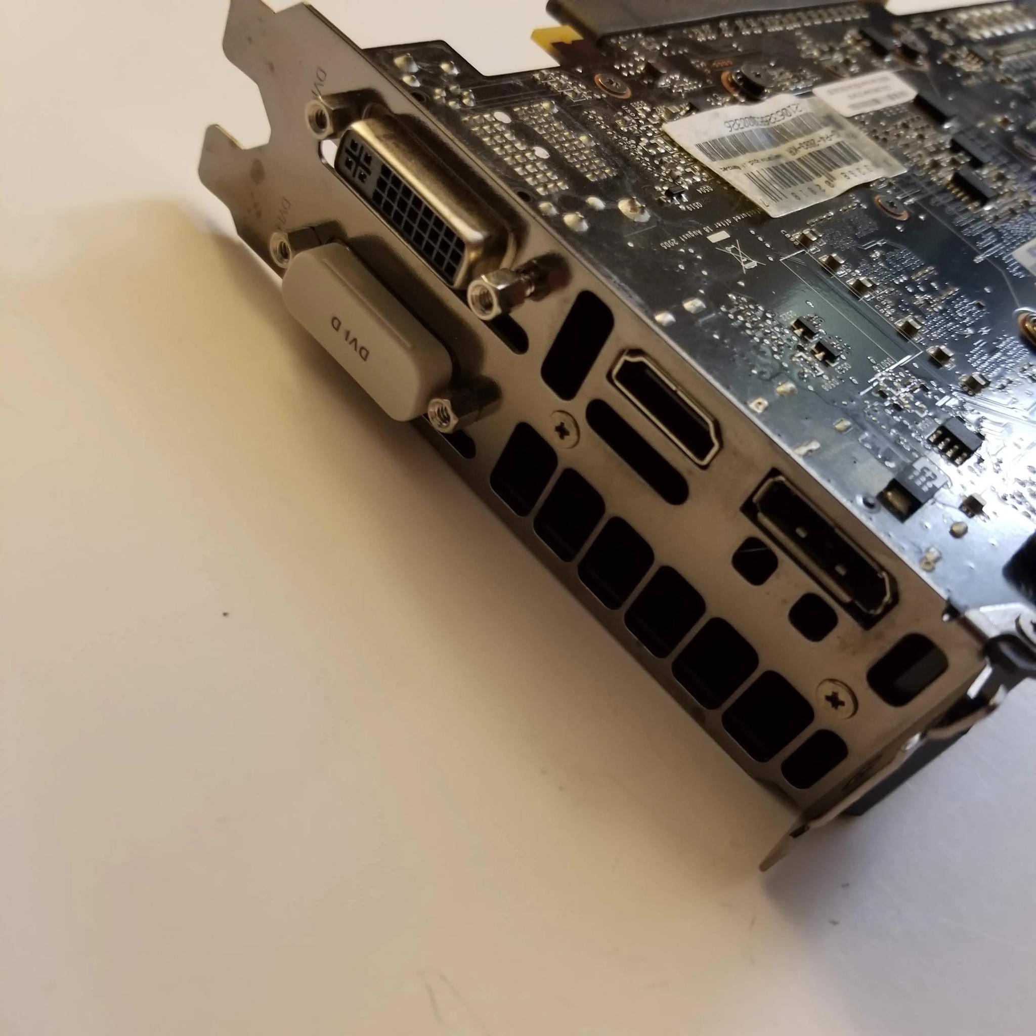 EVGA Nvidia GeForce GTX 680 Graphic Card Signature 2 GB GDDR5 GPU Video Gaming