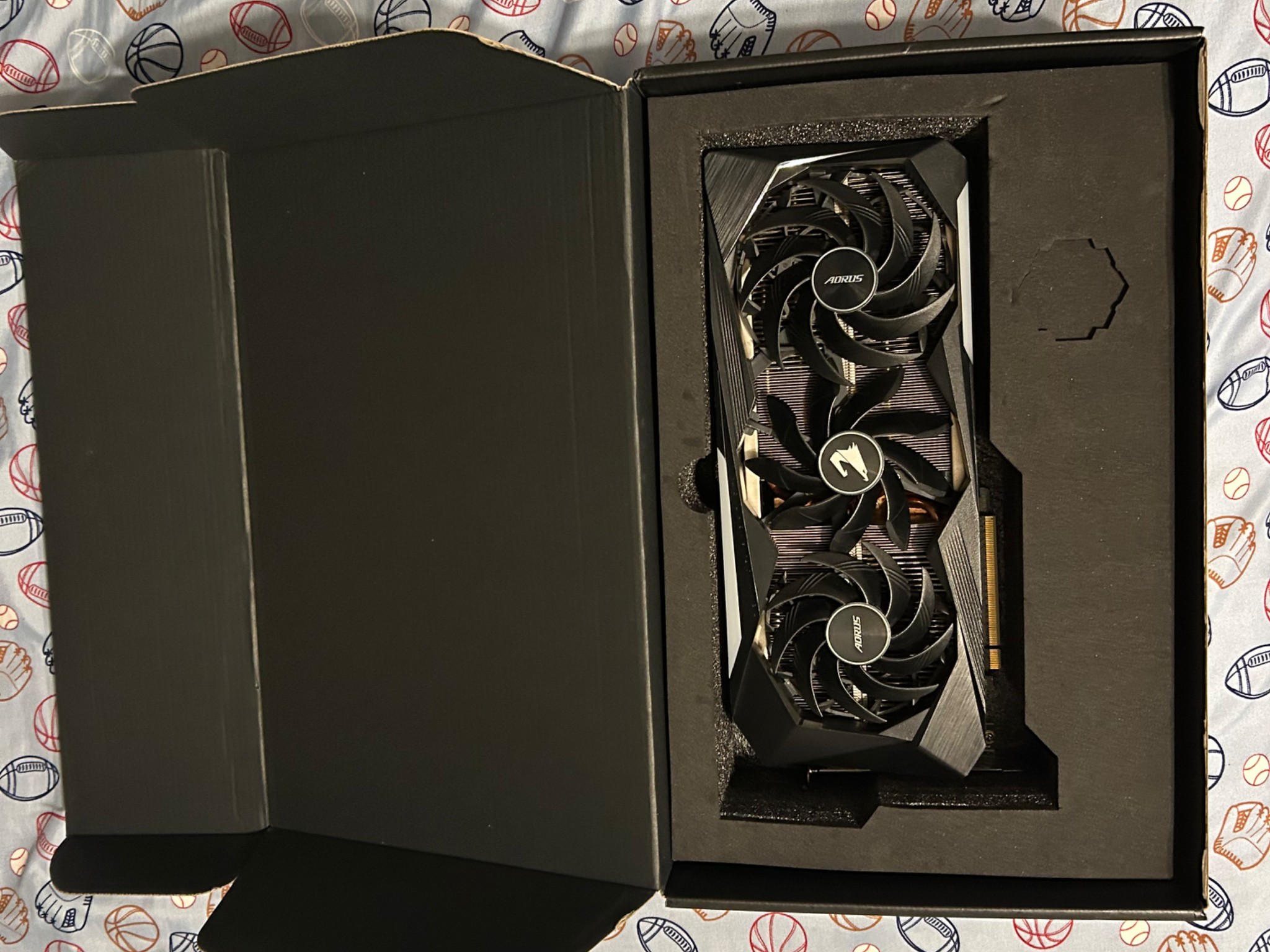 Auros 3070 TI 8GB LCD Screen