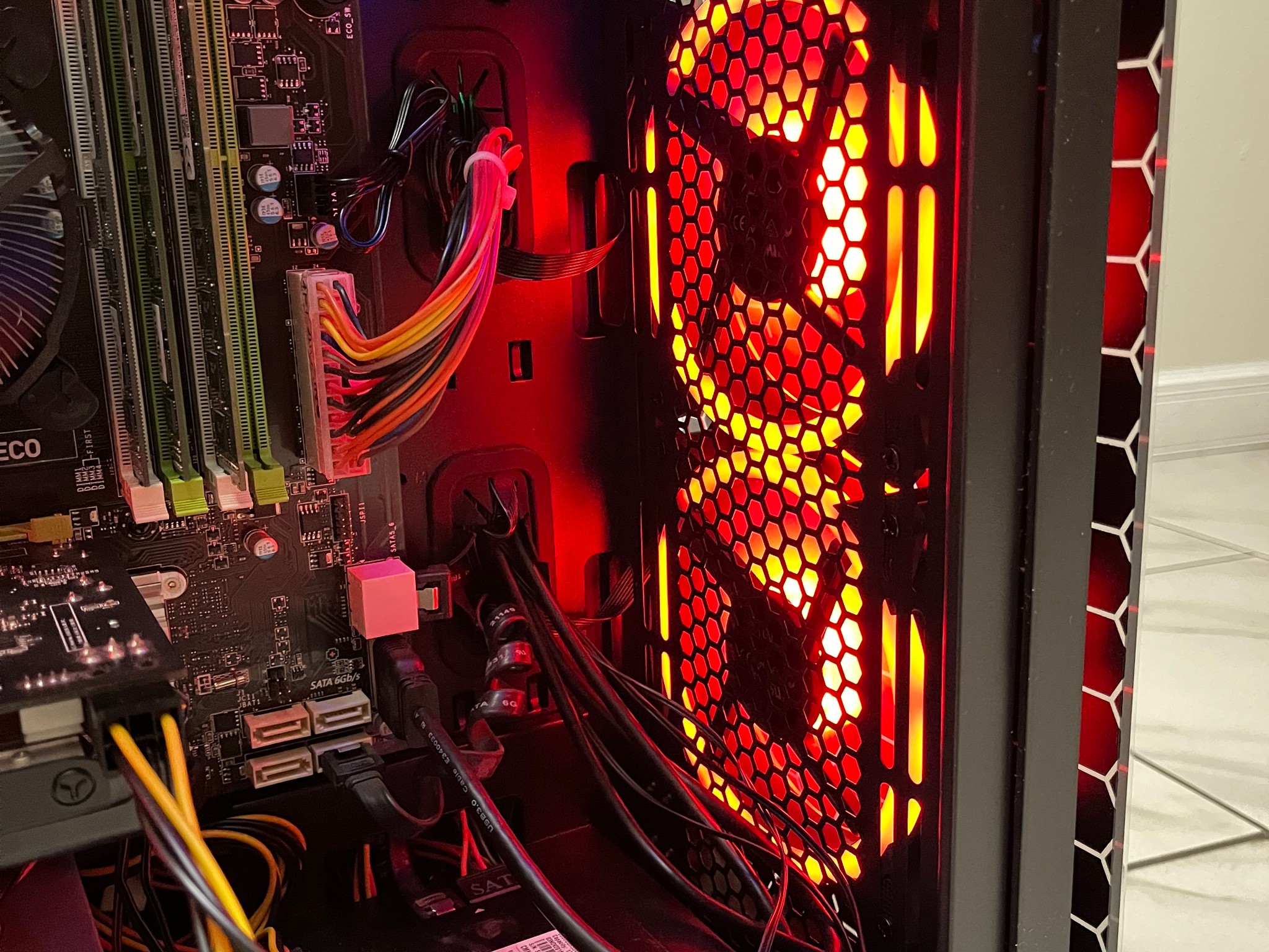 Super Budget Gaming PC - Intel i7-4790, AMD R7 360 2GB, 16GB RAM, 1.1TB Storage, w/ Wi-Fi, BT & RGB