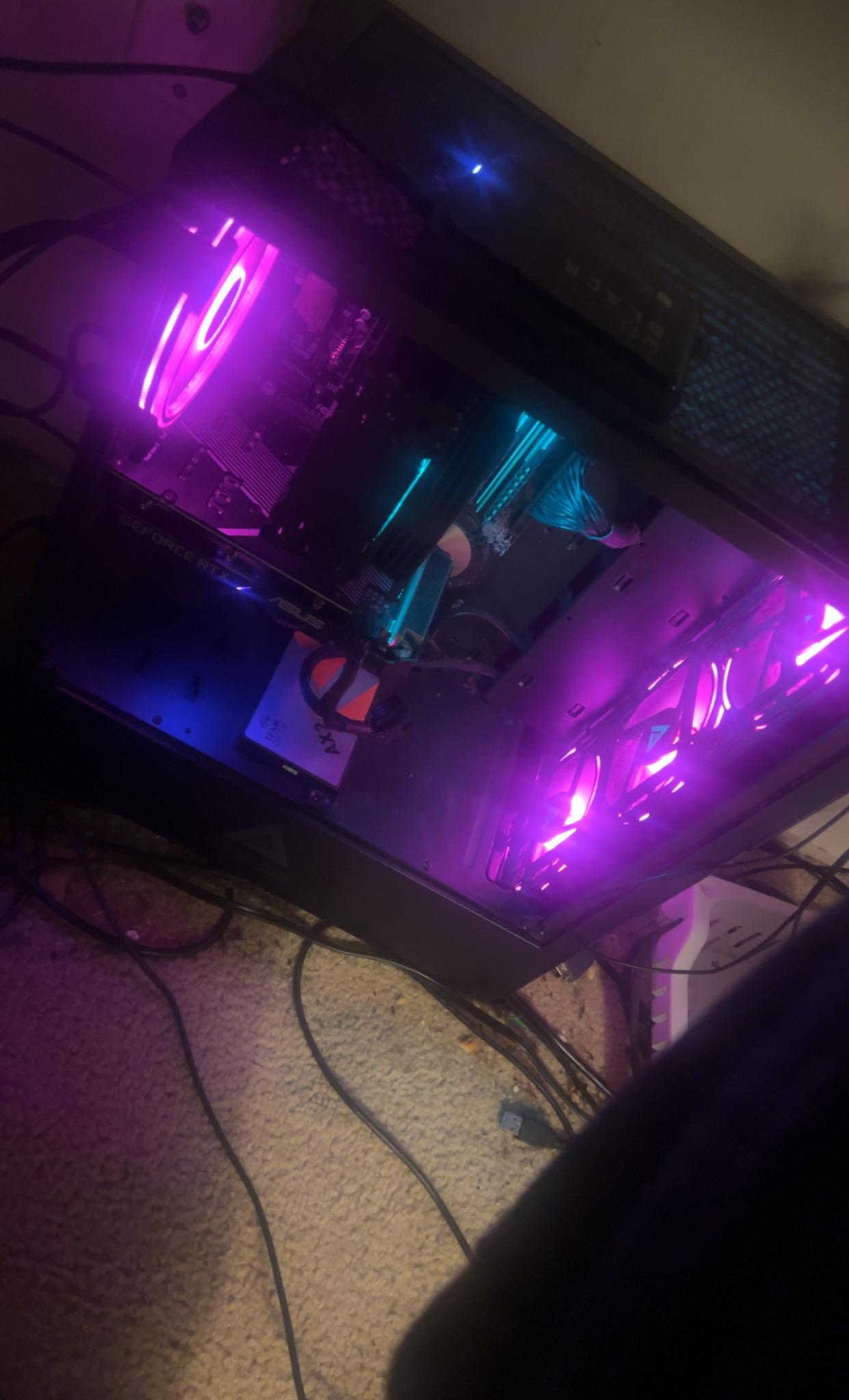 Custom Gaming PC Build [No drives!!!!!!!!] fully working and solid build