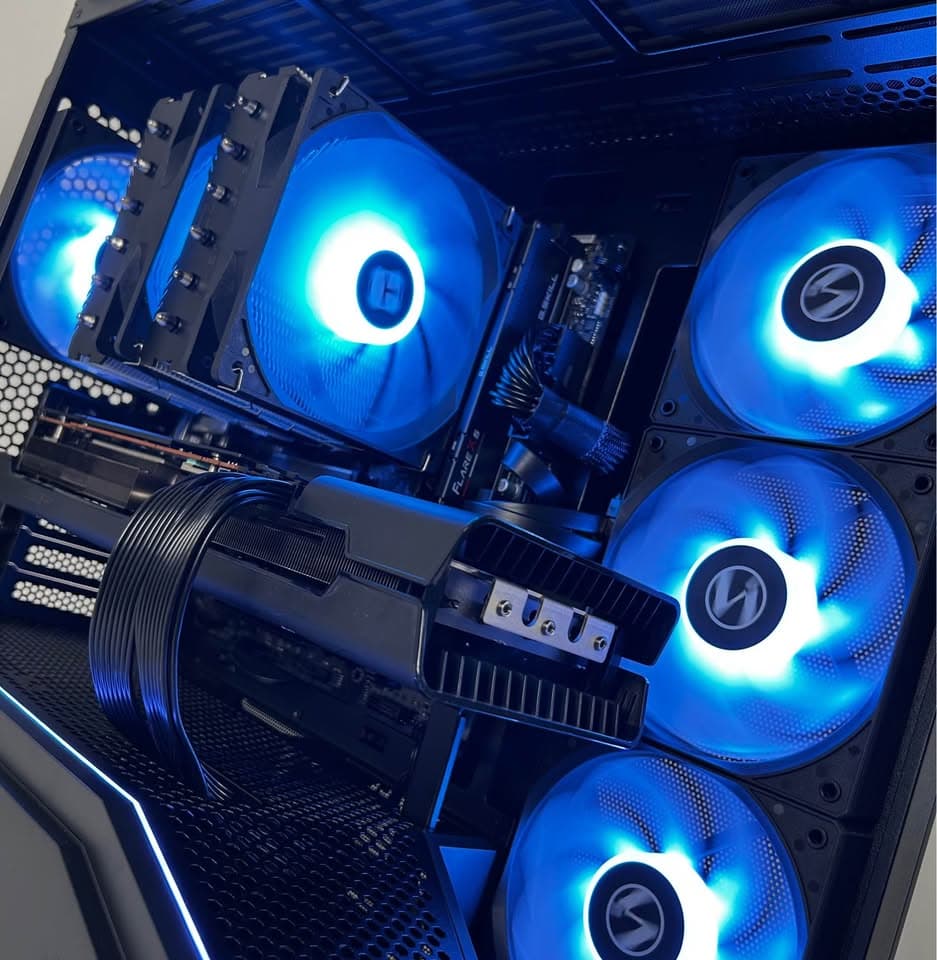 Ryzen 5 7600x, DDR5 32GB 6000Mhz, 2TB NVME, RX 6800 16GB Gaming PC