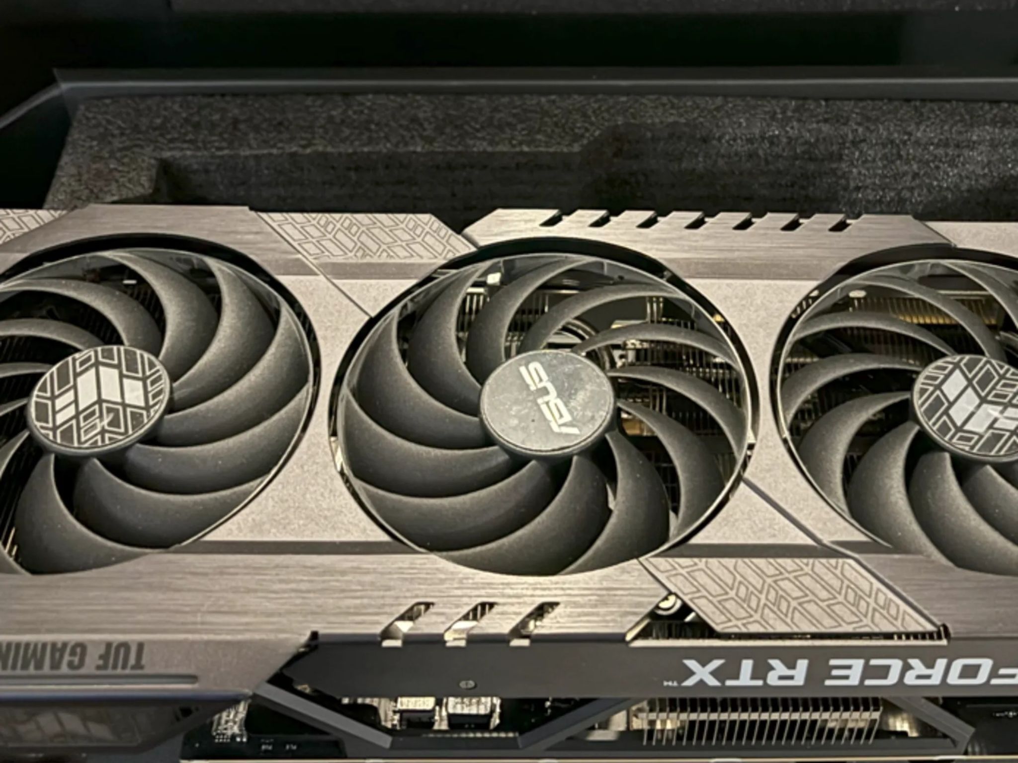 4090 - Less Than 6 Months of Use