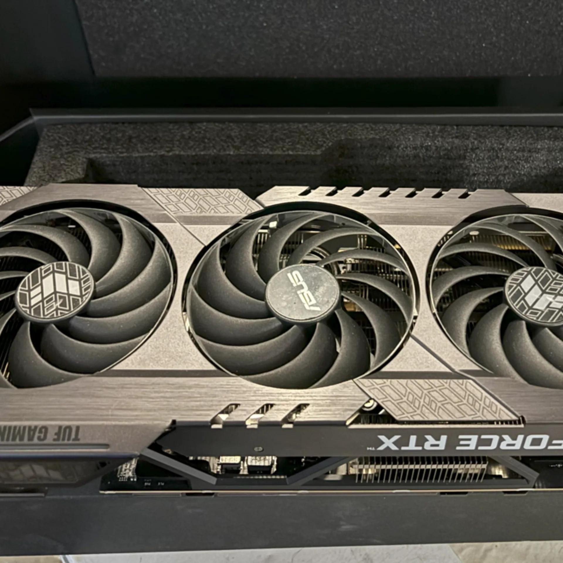 4090 - Less Than 6 Months of Use