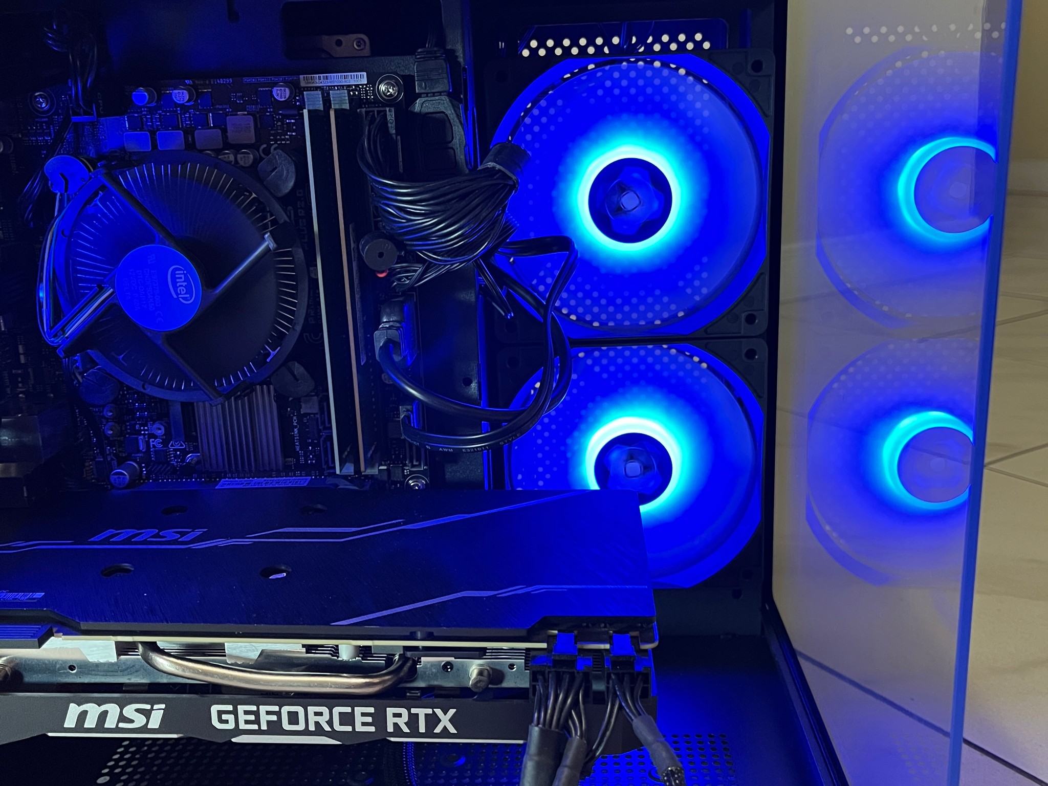 🟢🔥NVIDIA RTX 2070 Super, Intel i5-9400, 16GB RAM, 870 GB Storage, High Performance RGB Gaming PC 🖥️