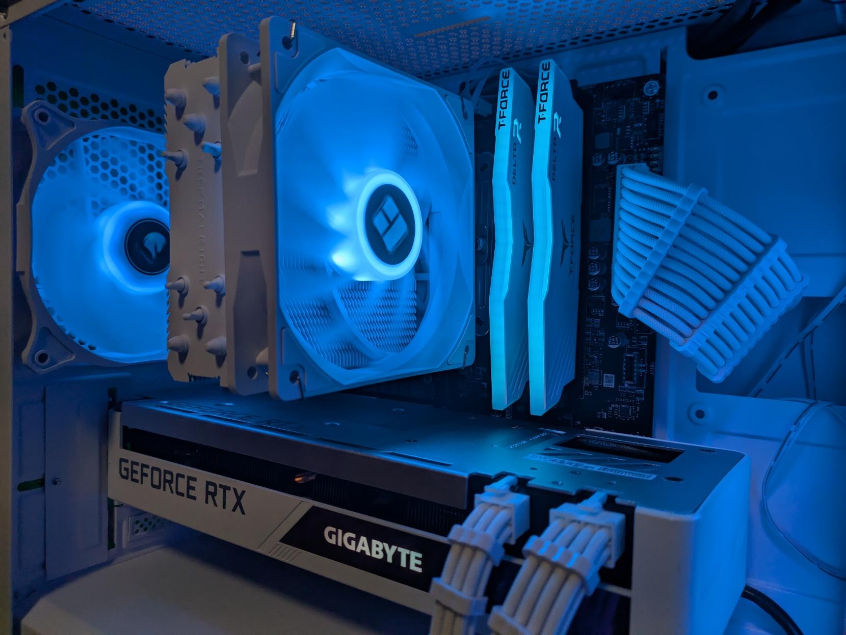 All White Gaming PC | Ryzen 5 5500 | RTX 3070 | 16GB DDR4 | 1TB