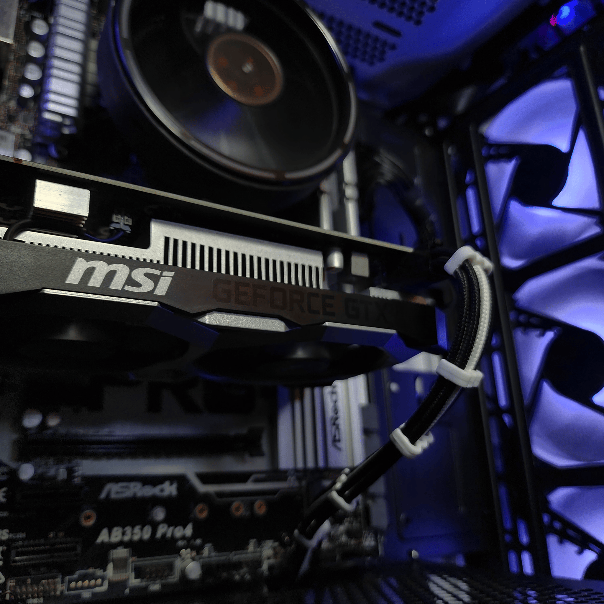⚫️💀⚫️ AMD Ryzen 3 1200AF 4-Core //  MSI GeForce GTX 1650 4GB // TCreate 16GB 2666MHz*