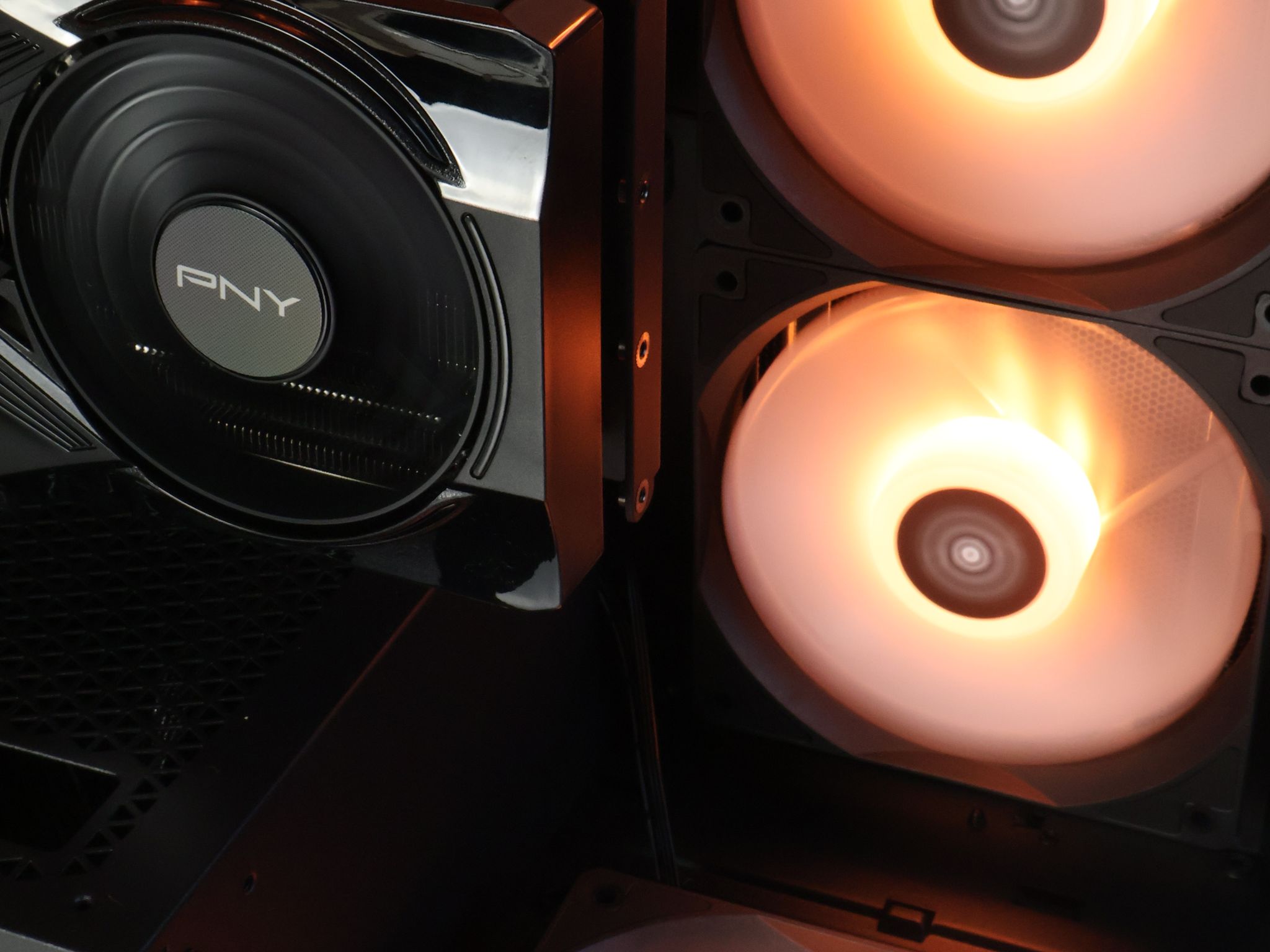 ⚫ Ryzen 7 9700X/RTX 5070 12GB Gaming/Streaming PC ⚫