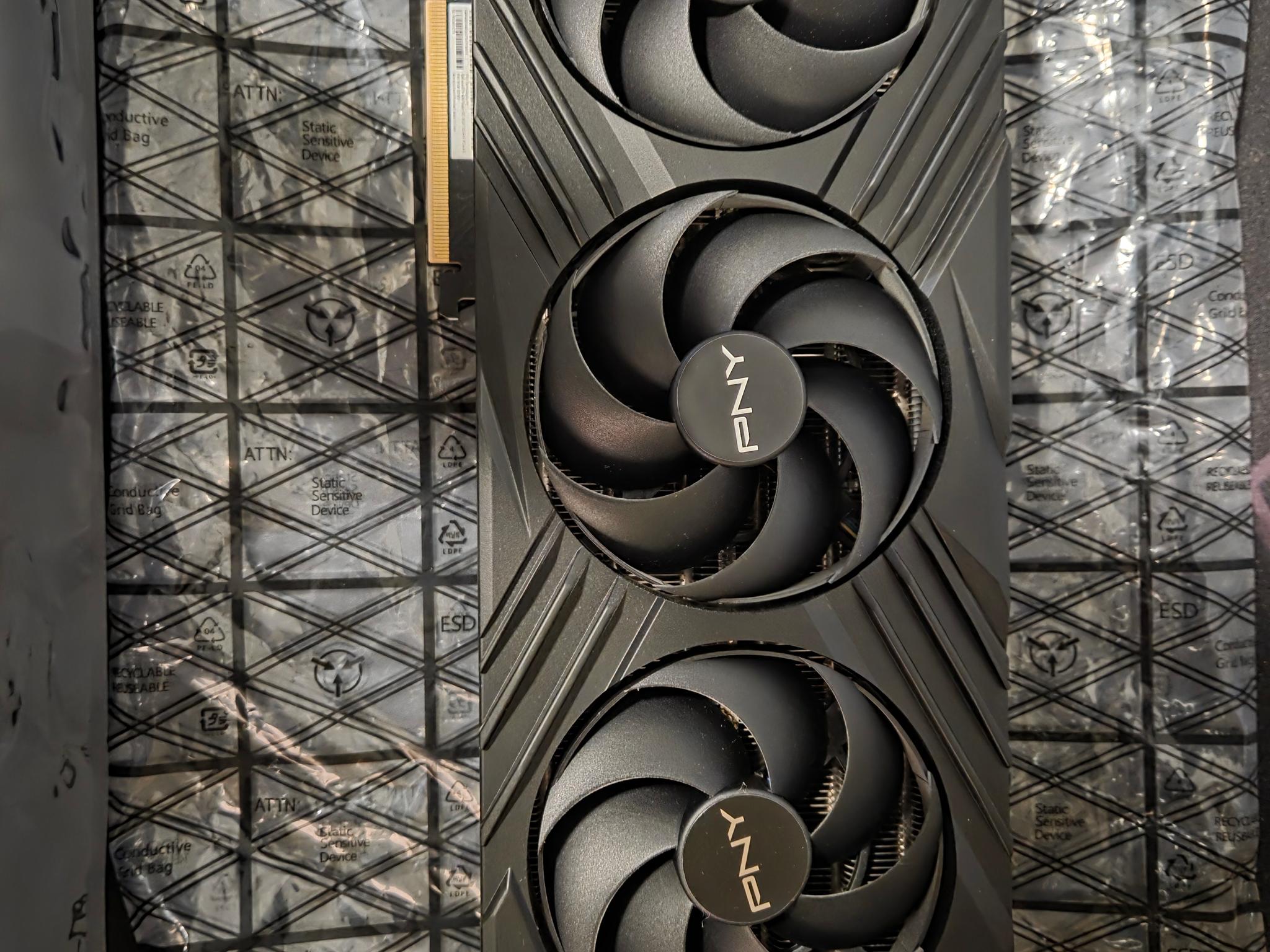 RTX 4080 Super - PNY VERTO OC