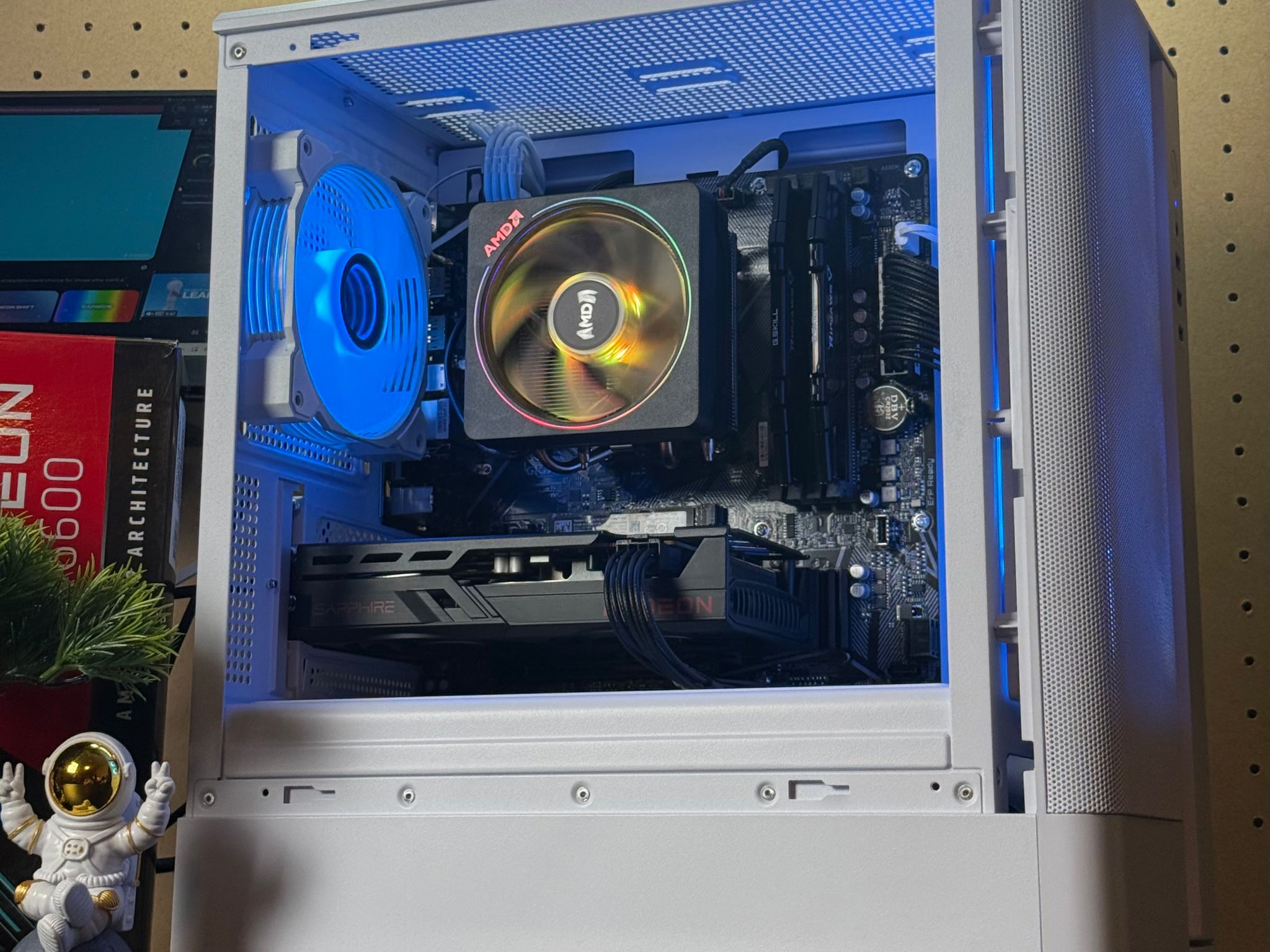 Entry Level Gaming PC | RX 6600 | Ryzen 5 5500 | 16GB DDR4 RAM | 500GB NVME | Windows 11