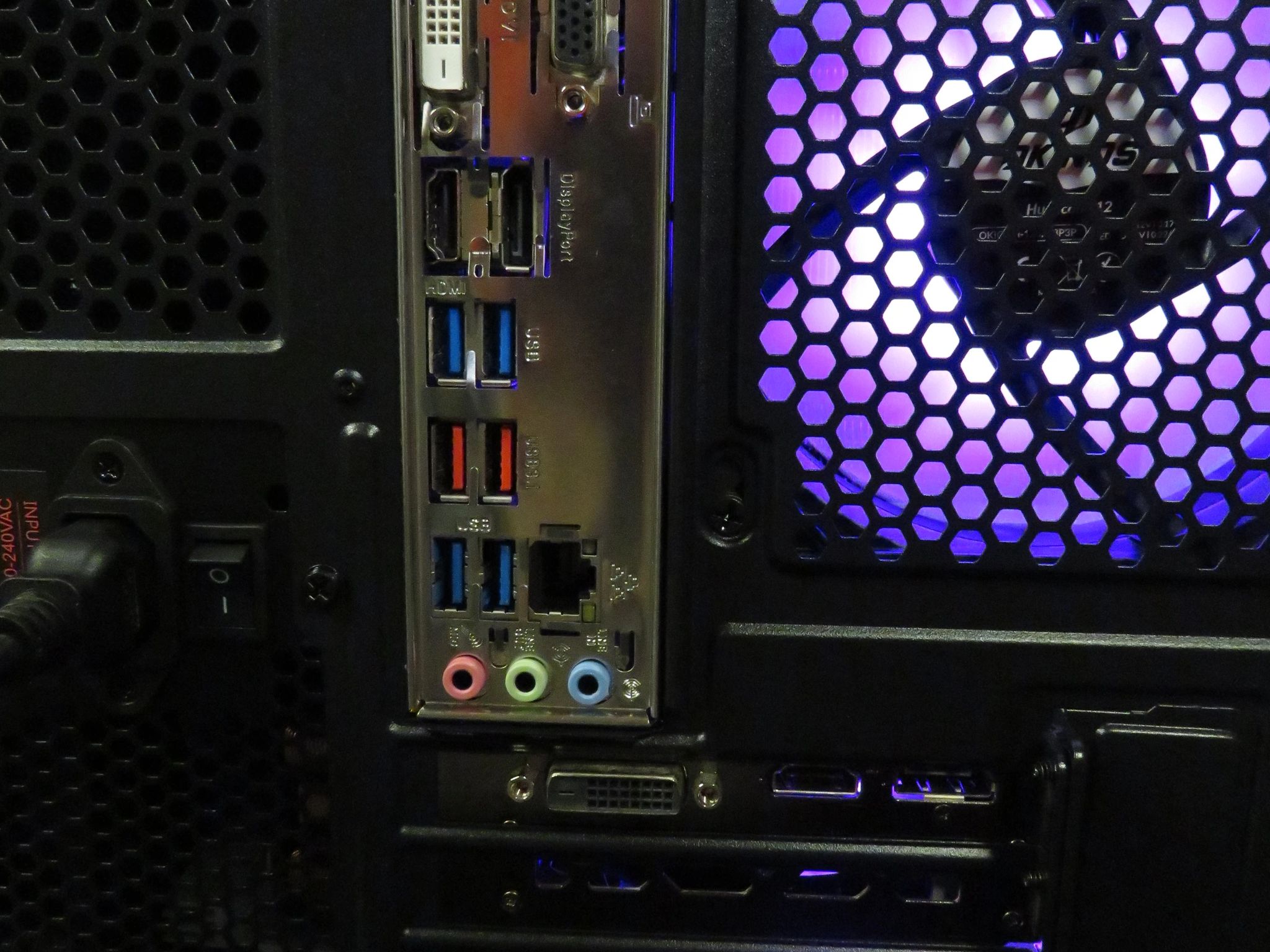 Entry level GAMER: Ryzen 5 2600X + GTX 1660 SUPER + 16 GB DDR4 + 1 TB NVME SSD