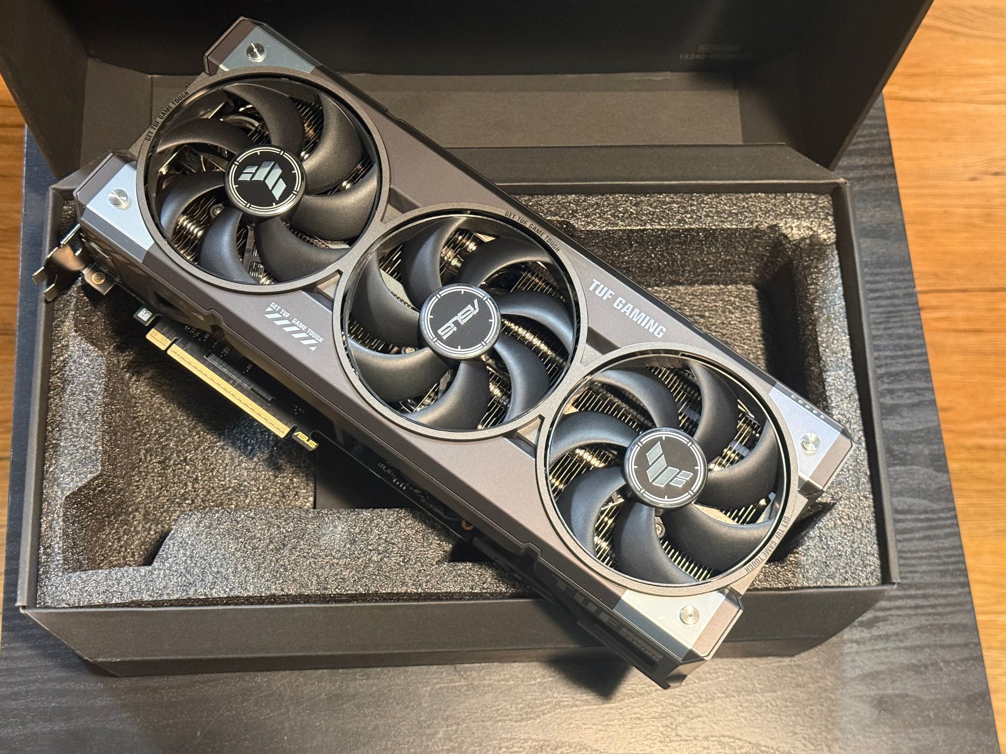 ASUS TUF Gaming GeForce RTX 5080 16GB GDDR7 OC Edition