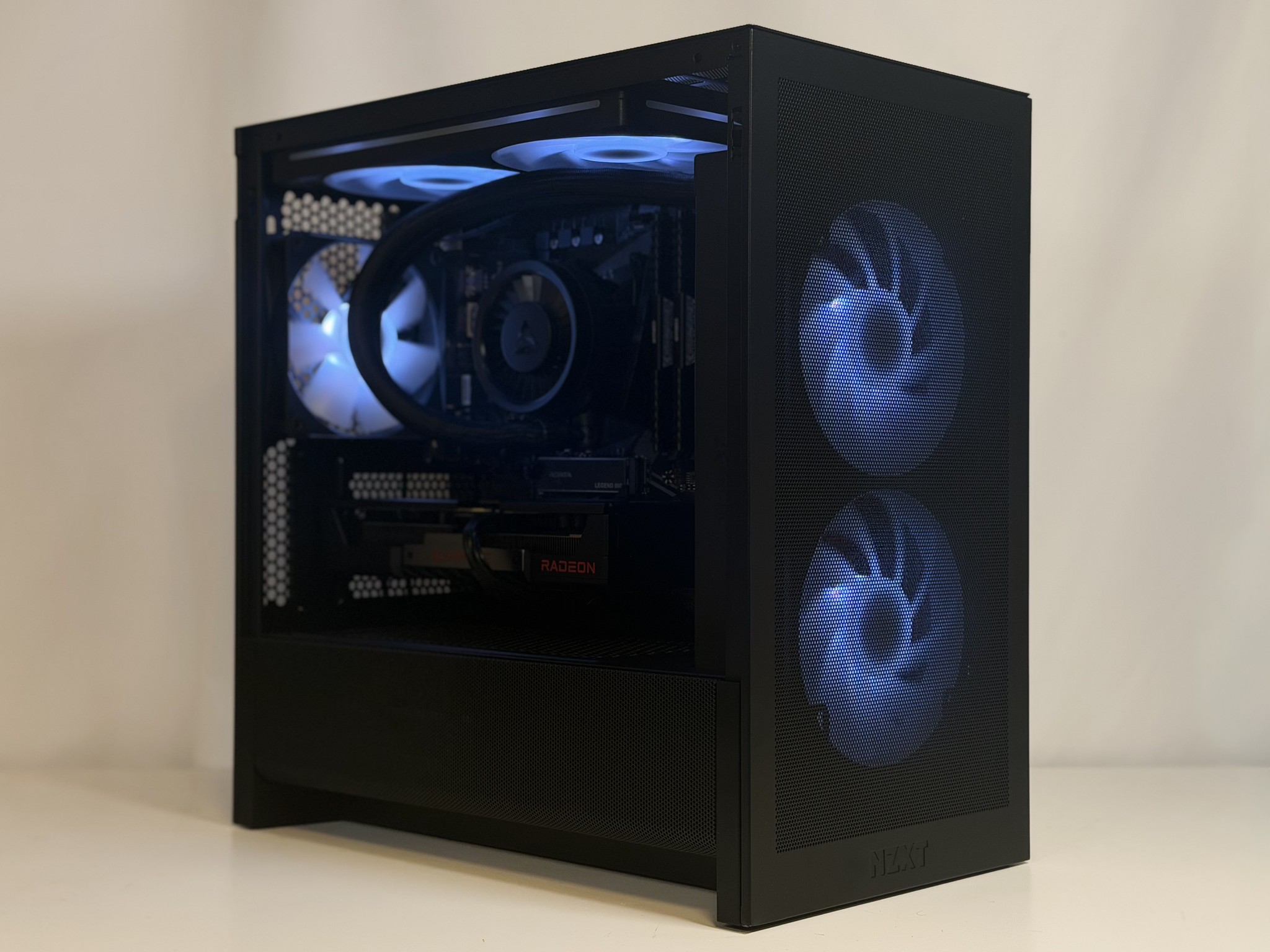 Compact 9060 XT 16GB Build