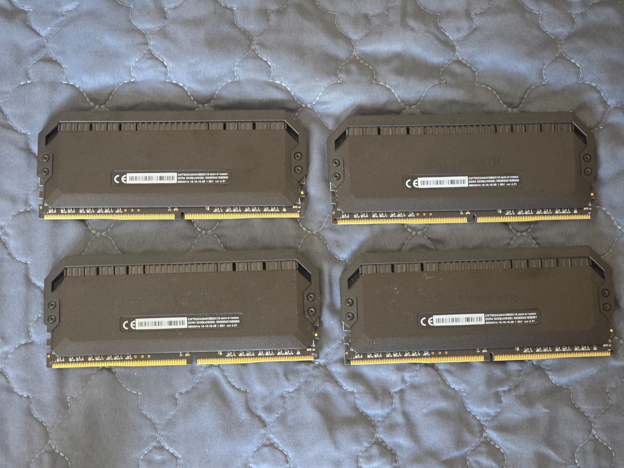 Corsair Dominator Platinum RGB 32GB DDR4 CMT32GX4M4K3600C16 (Samsung B-Die)