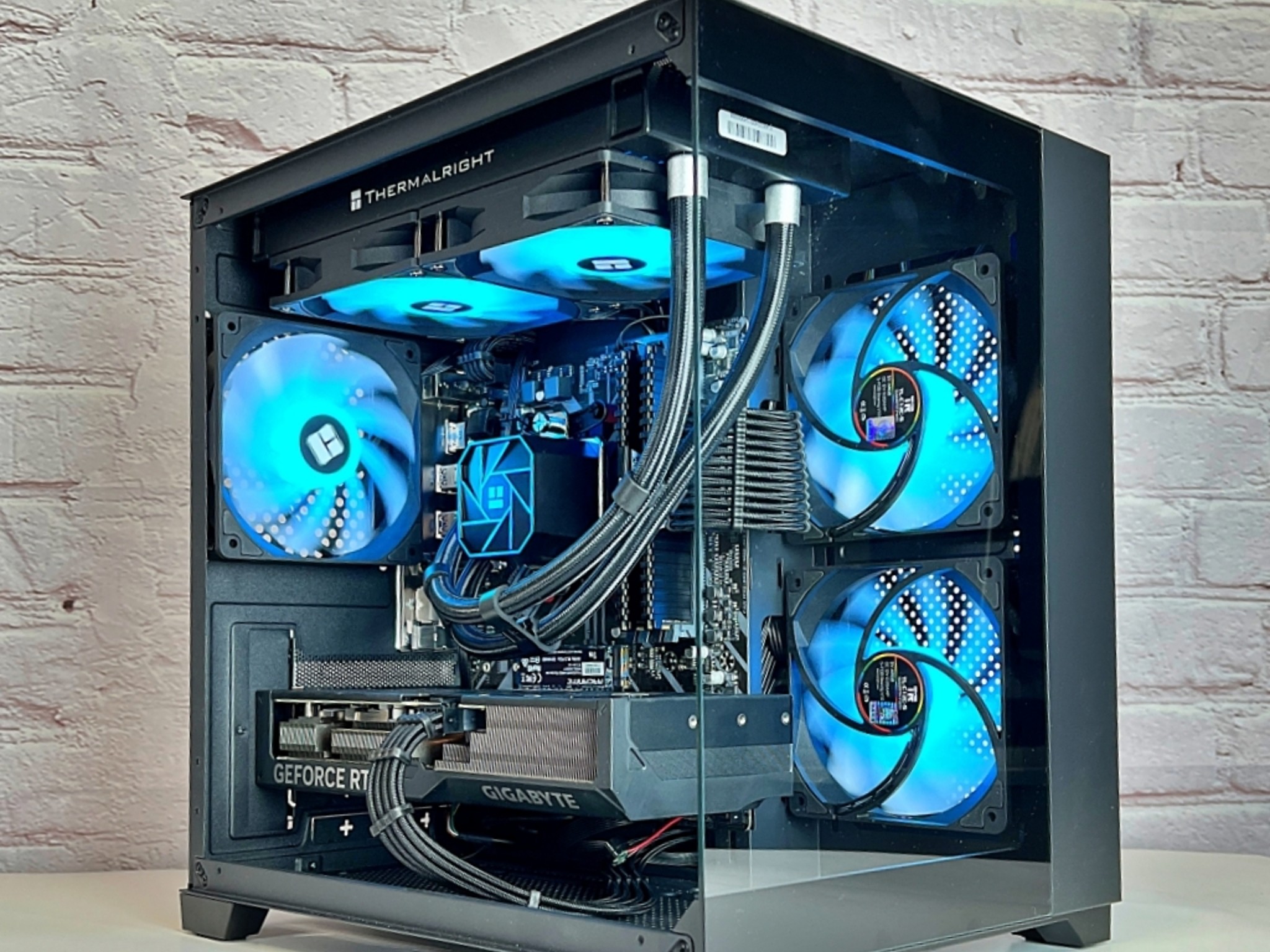 Liquid Cooled RTX 4070 Ryzen 5 5600X 32GB RAM 1TB M.2 Win 11 Gaming PC