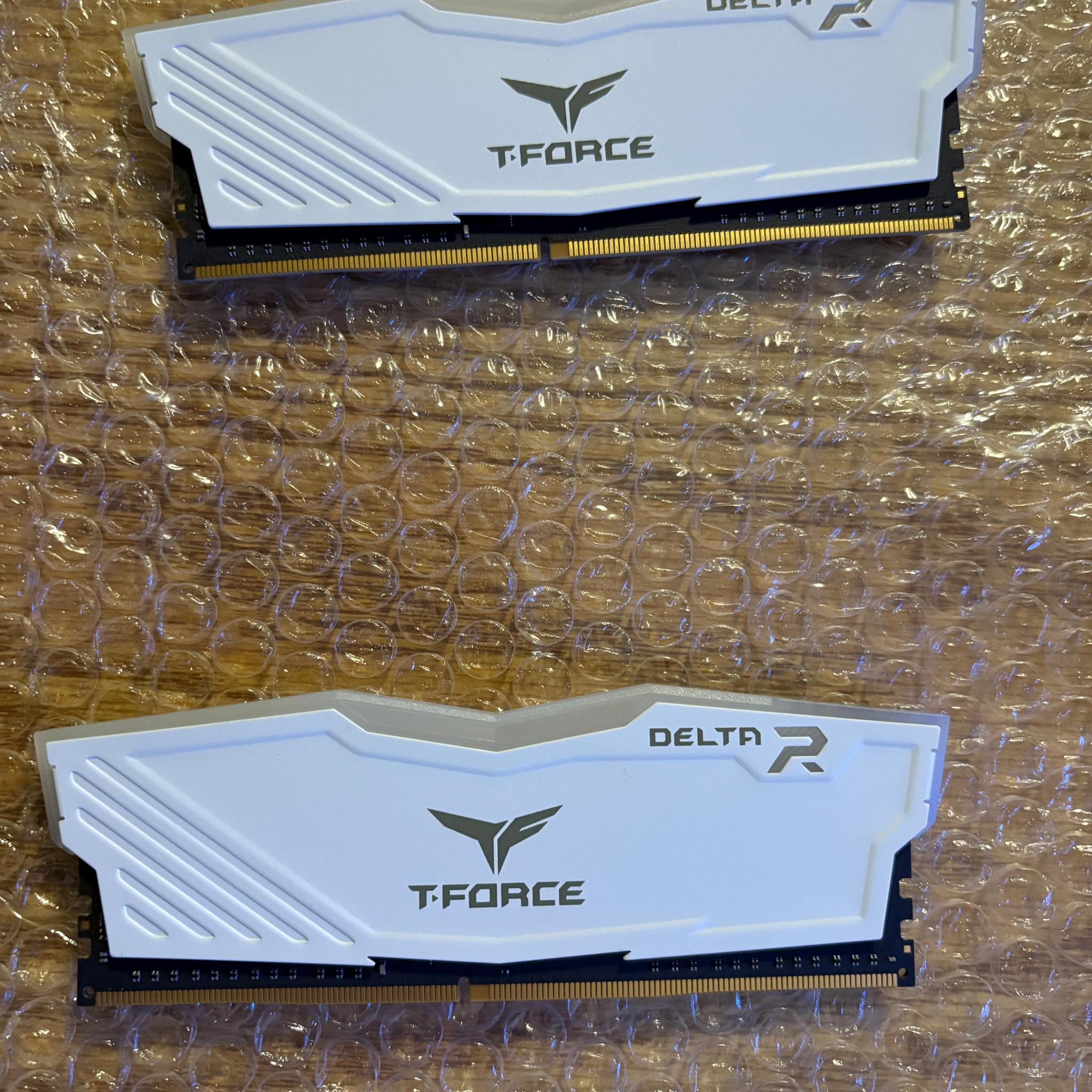 ASUS TUF3 GTX 1660 SUPER GUNDAM OC