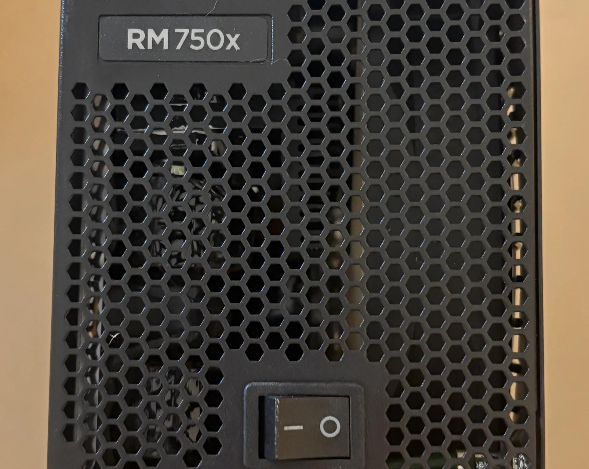 Corsair RM750x, 750 Watt, 80+ Gold Certified, Fully Modular Power Supply